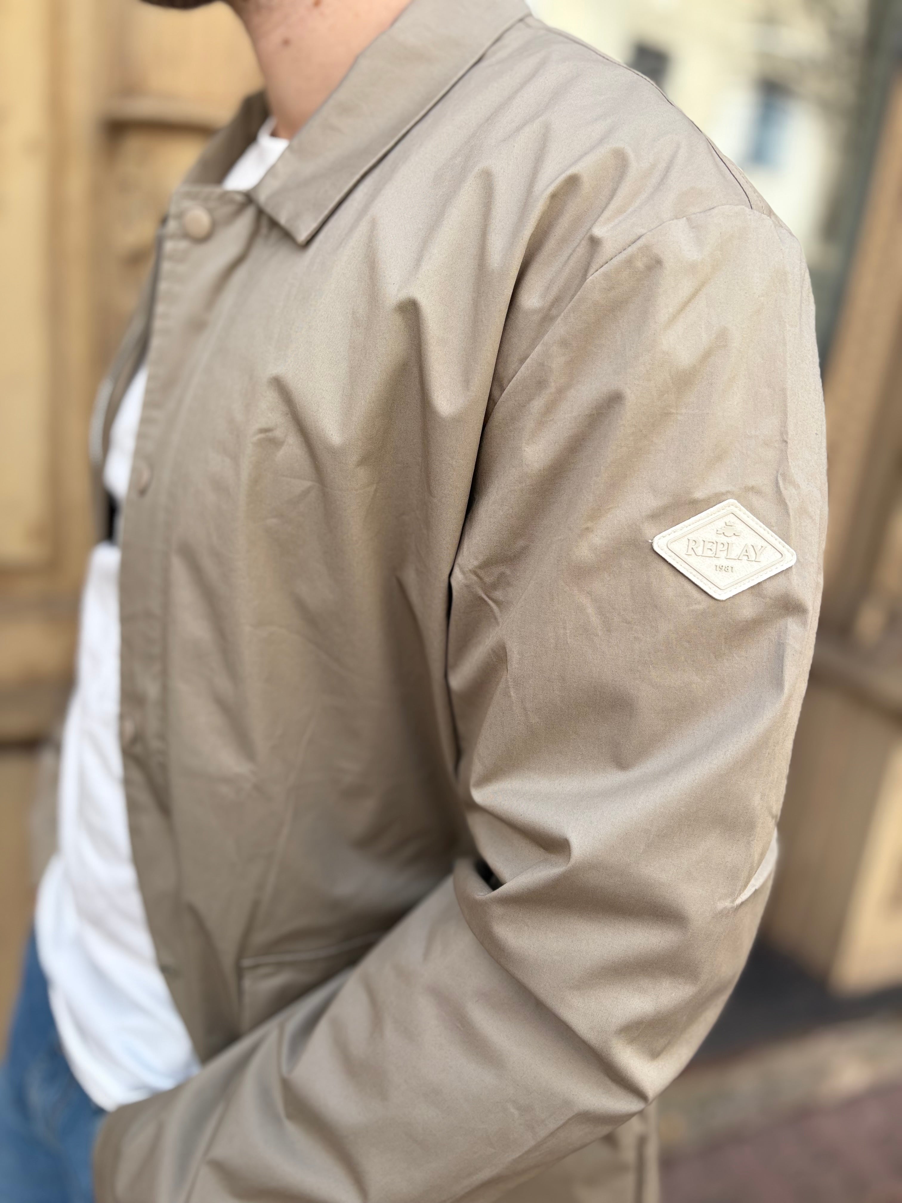 REPLAY FÉRFI NORMÁL FAZONÚ SZÖVEG DZSEKI 