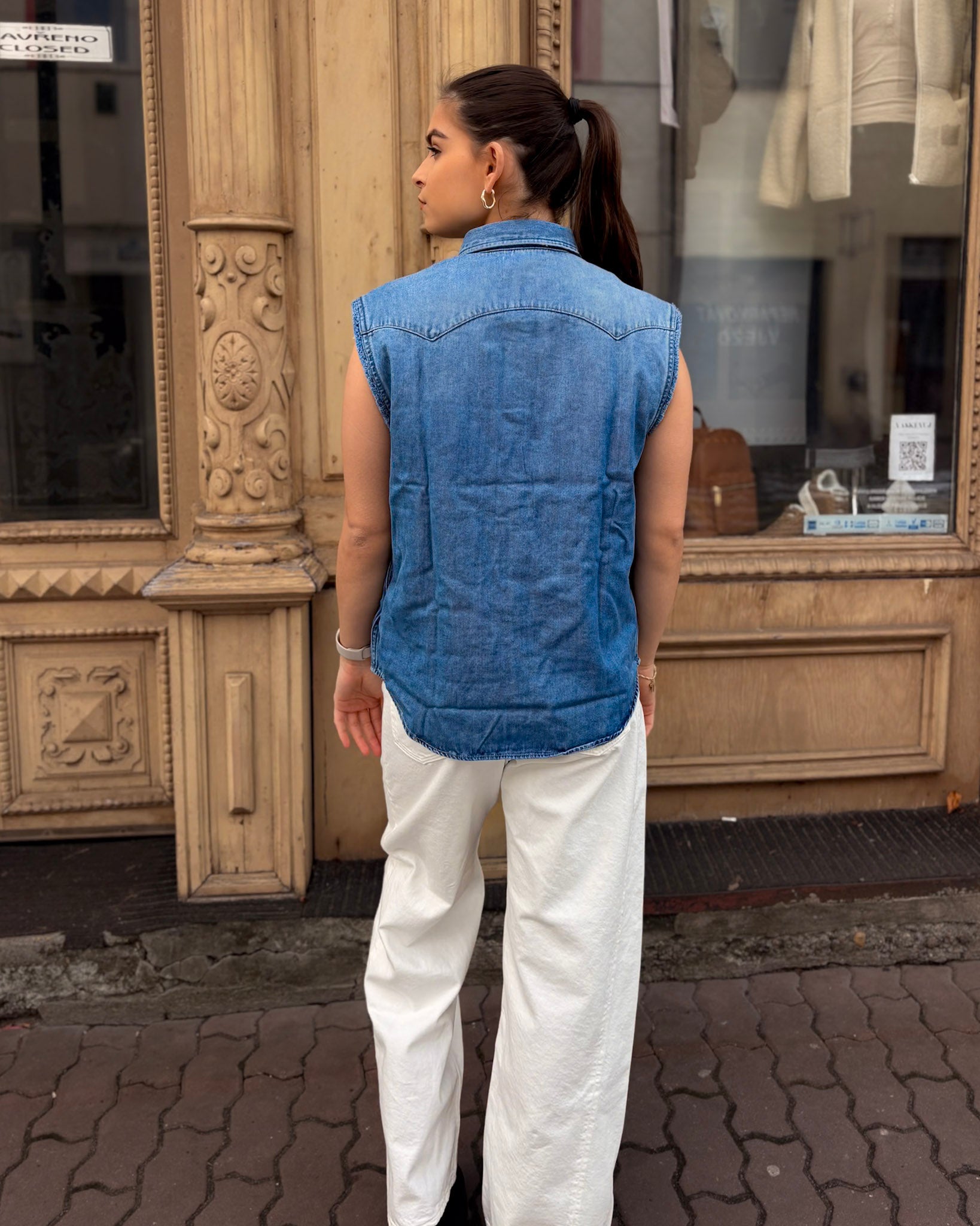 DÁMSKÁ DŽÍNOVÁ VESTA REPLAY NA PATENTY 