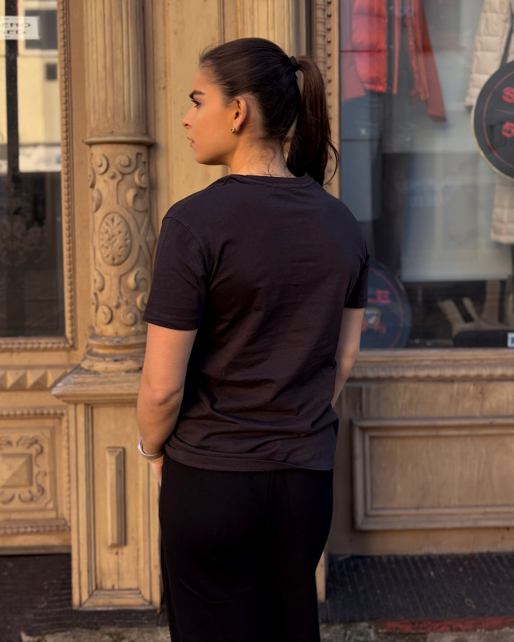 DÁMSKÉ TRIČKO REPLAY S LOGEM NA HRUDNÍKU