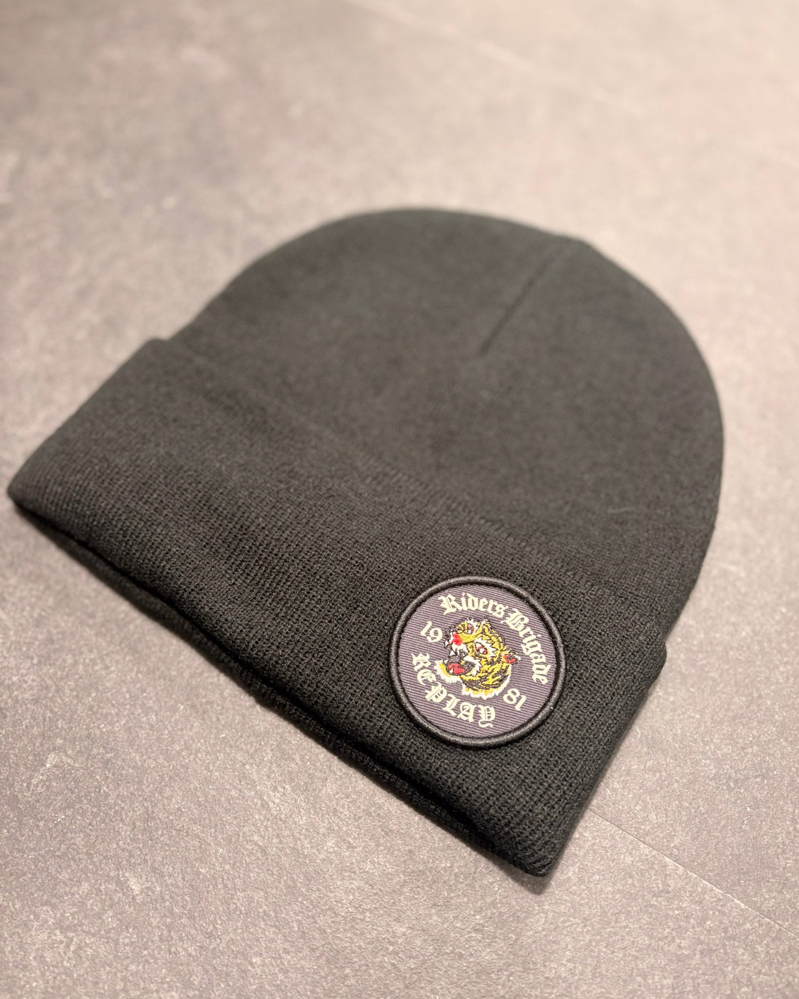 REPLAY SAPKA TIGRIS FOLTOZÁSSAL