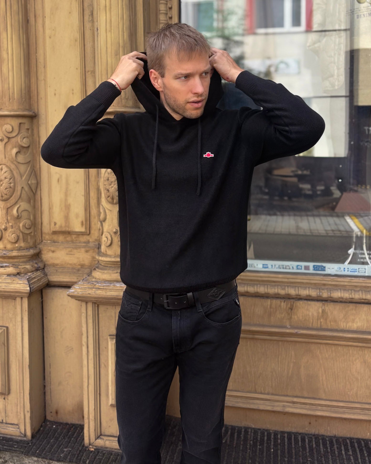 FÉRFI REPLAY KAPUCNIS LOGÓS PULÓVER