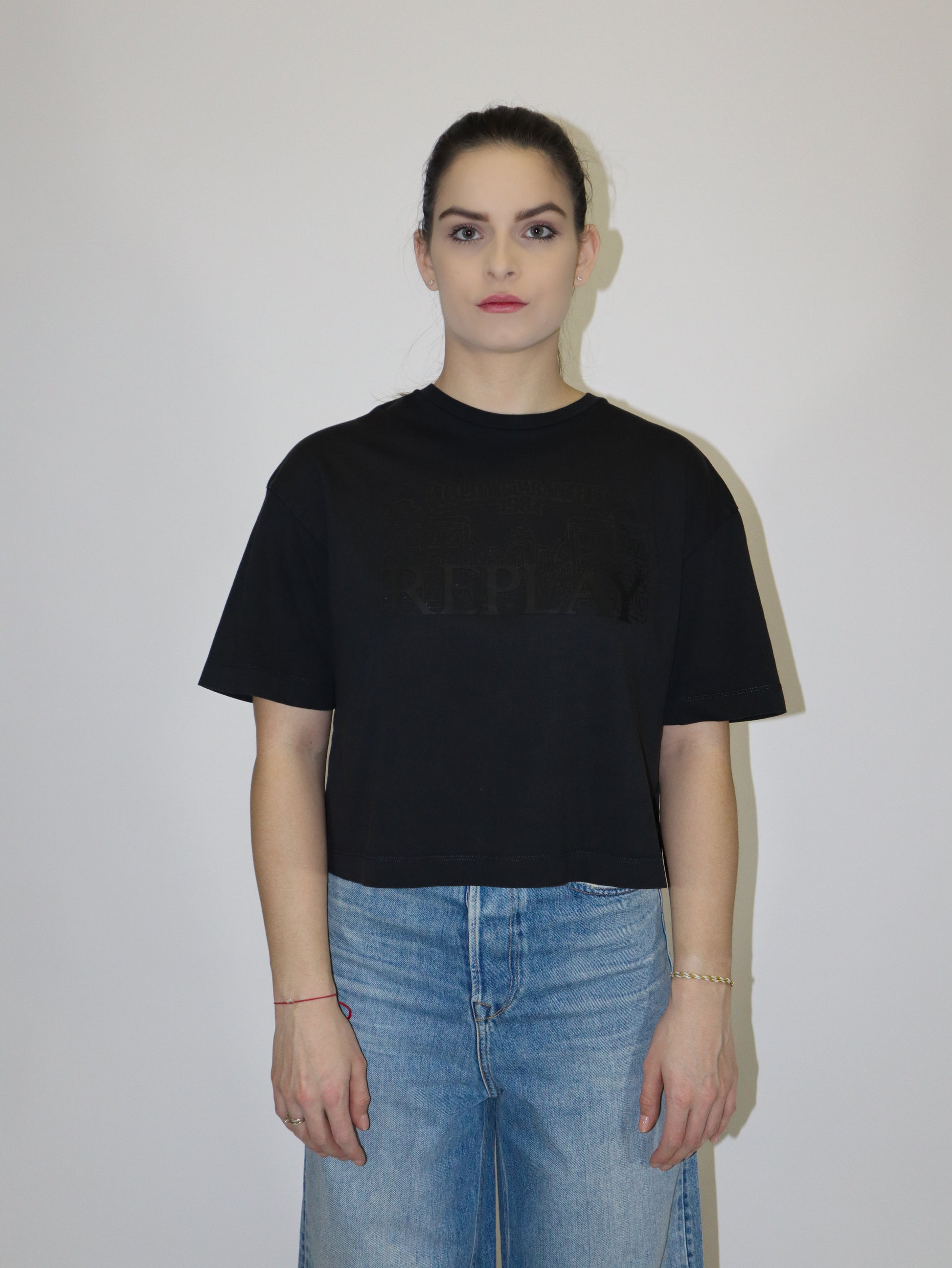 REPLAY DÁMSKÉ ZKRÁCENÉ TRIČKO S VÝRAZNÝM LOGEM