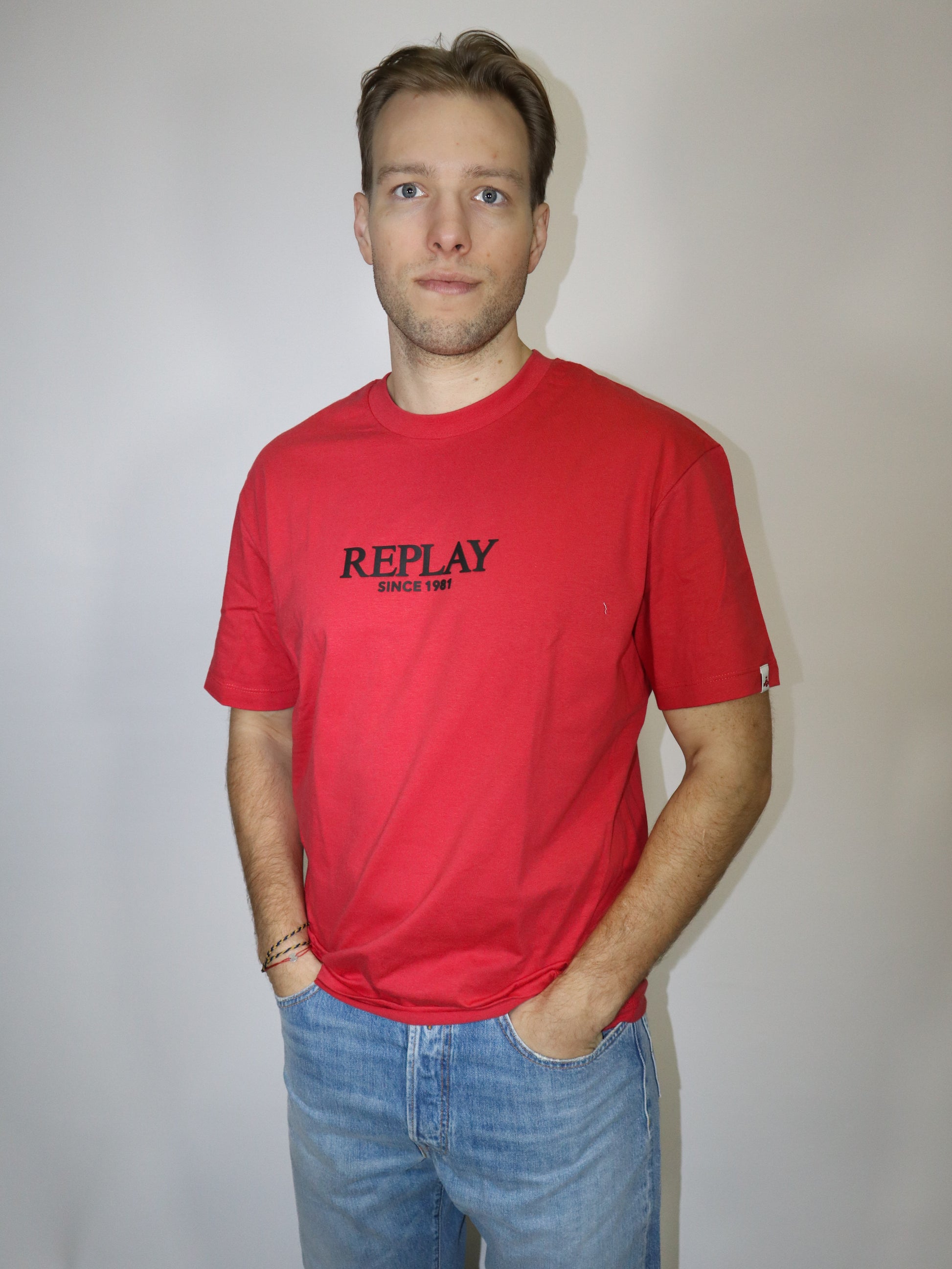 REPLAY PÁNSKÉ TRIČKO VOLNÉHO STŘIHU S POTISKEM