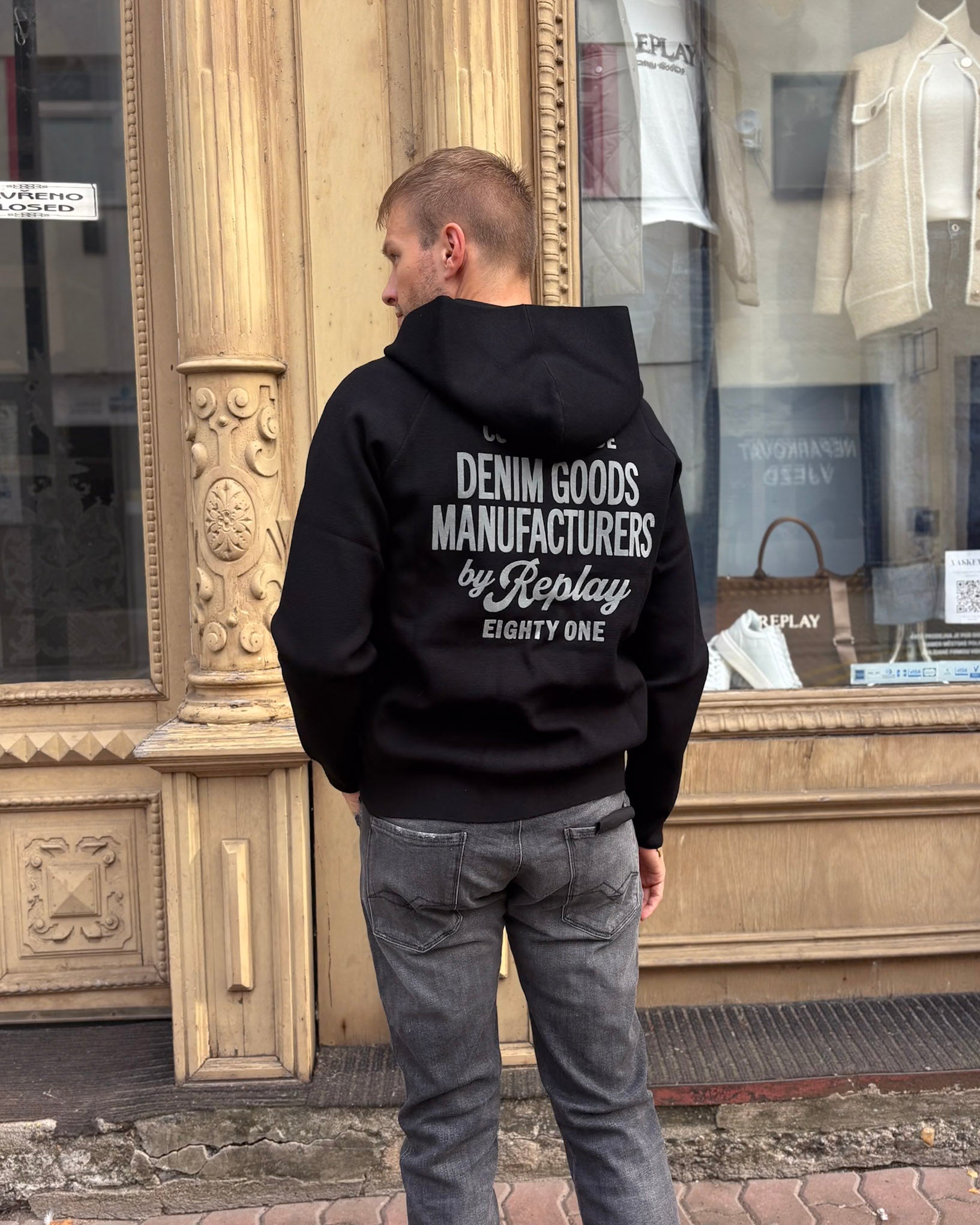 PÁNSKÁ MIKINA REPLAY S VELUROVÝM POTISKEM