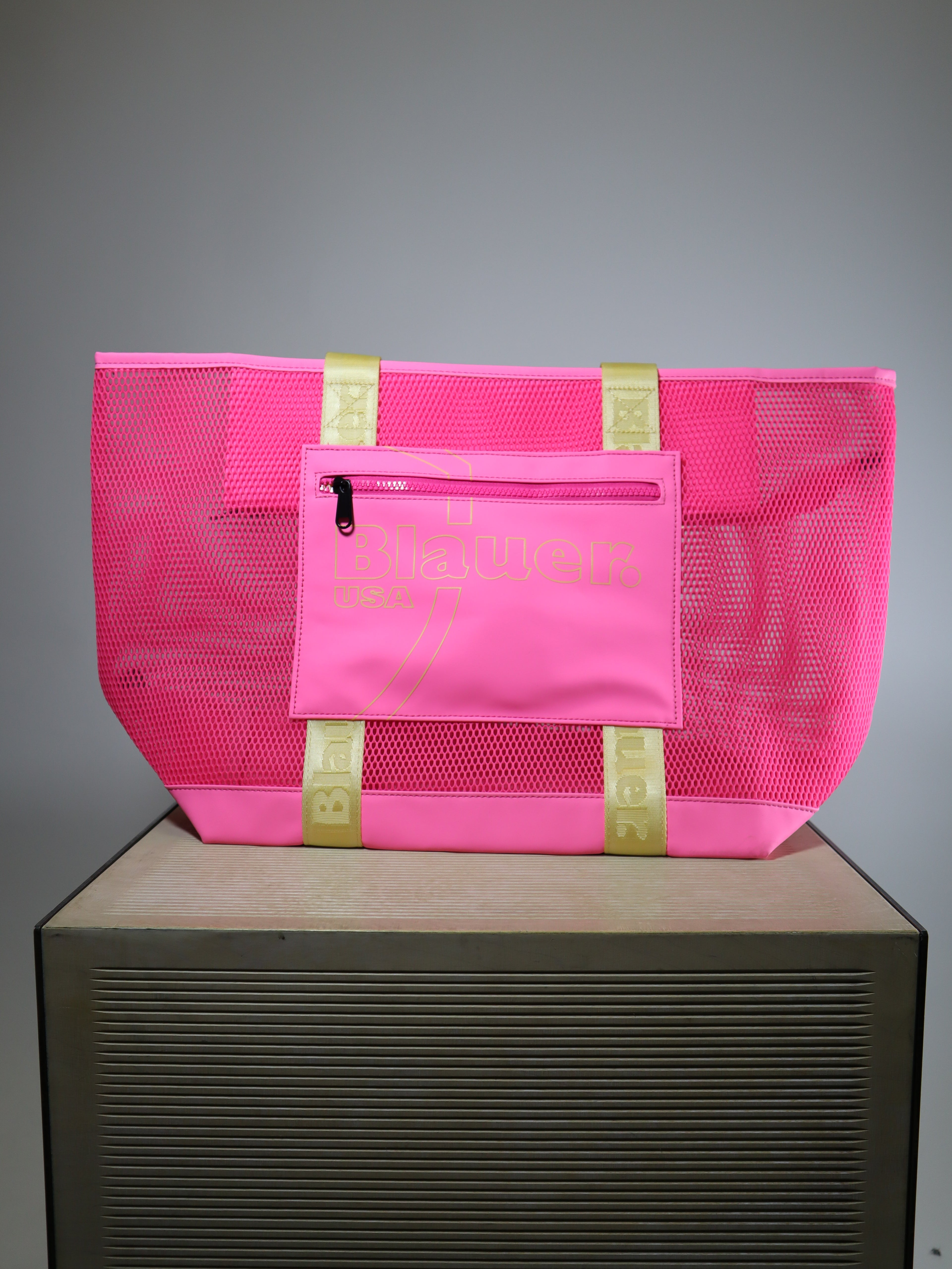 NAGY STRANDTÁSKA BLAUER 