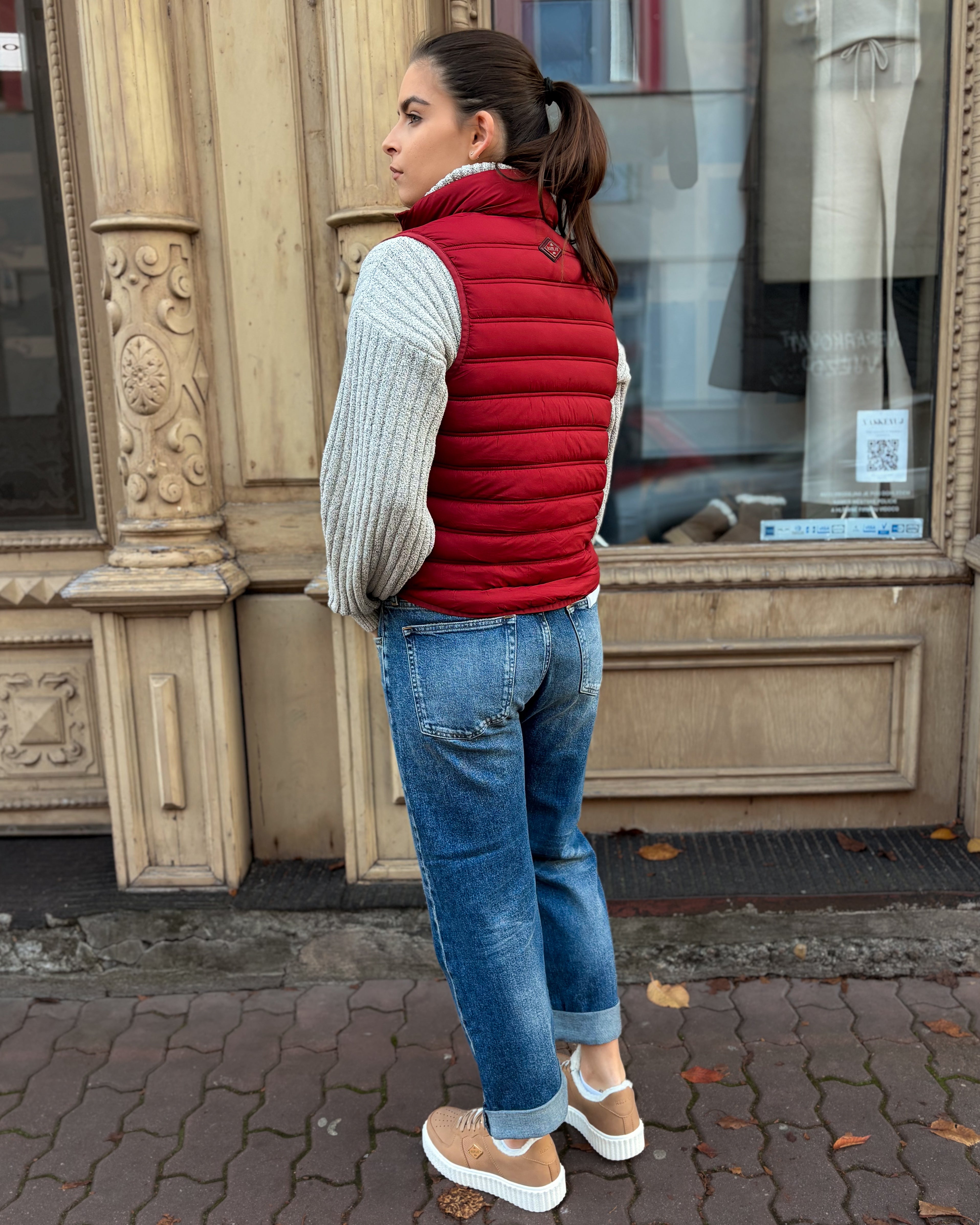 WOMEN'S REPLAY HEATED VEST WITH CROSS-STITCHING