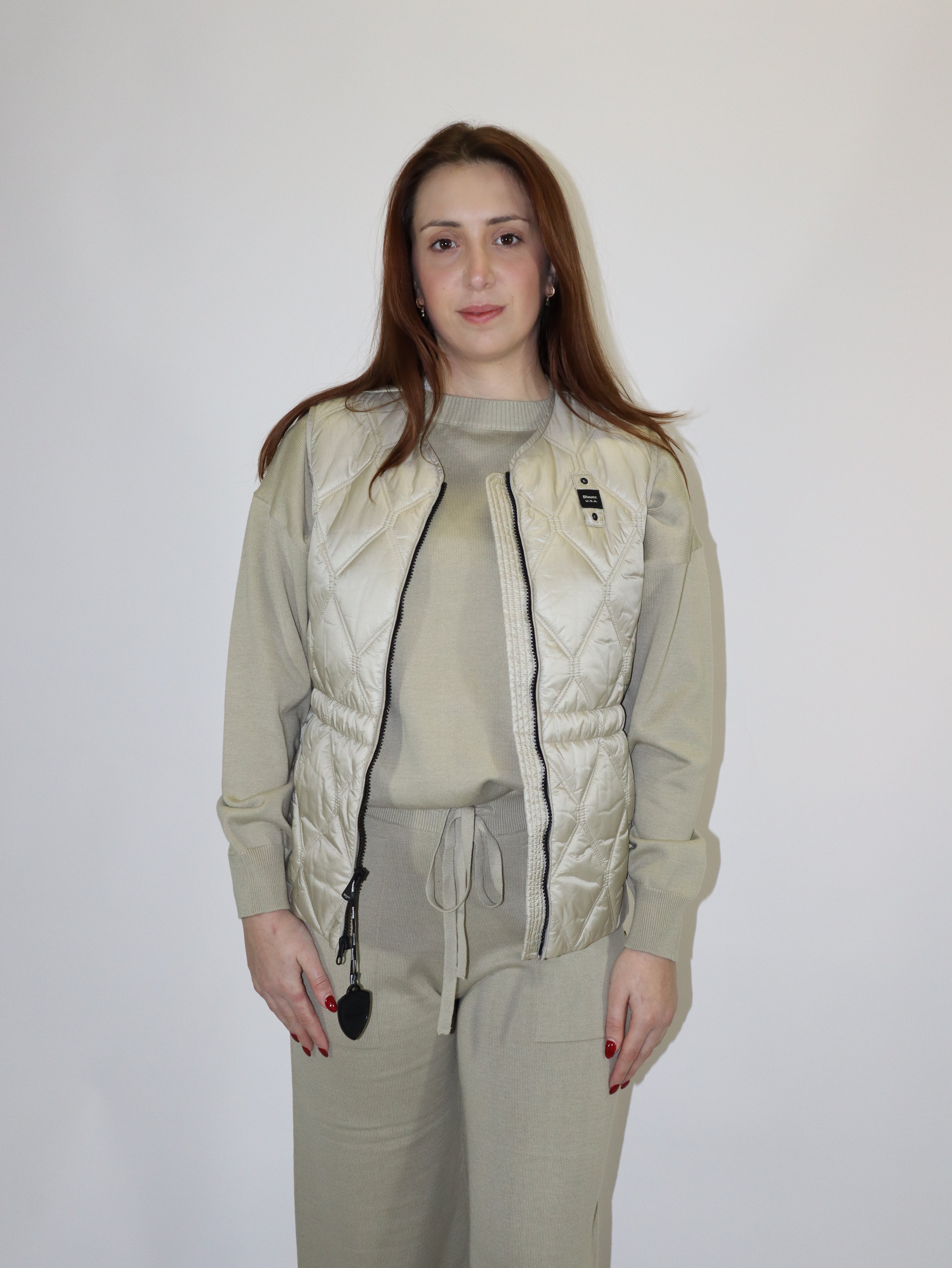 BLAUER NŐI UJJATLAN KABÁT SELDEN ÖVVEL