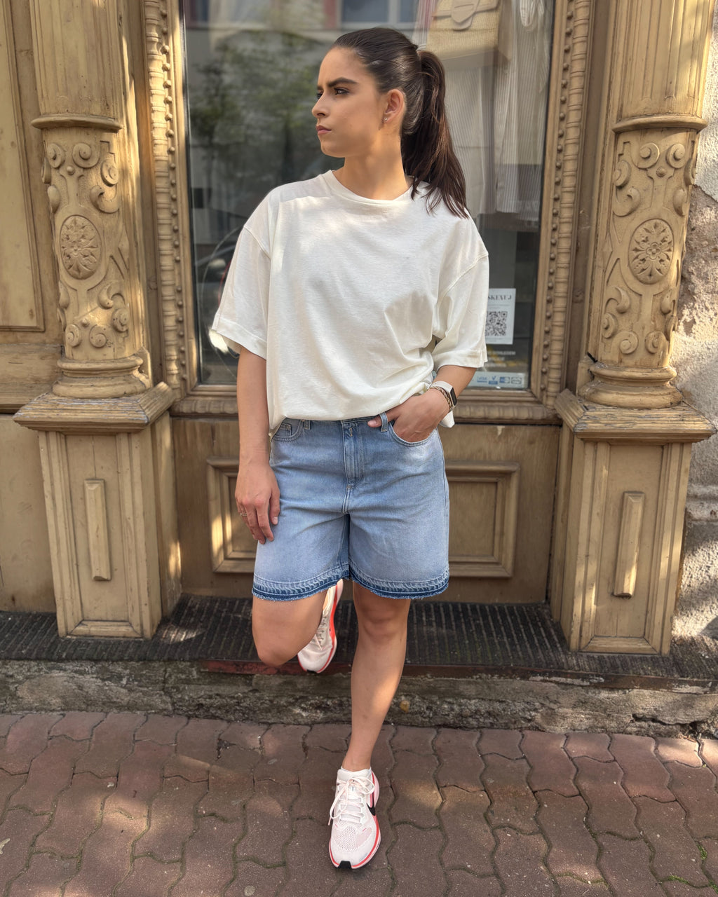 REPLAY WOMEN'S NARJA FIT SHORTS