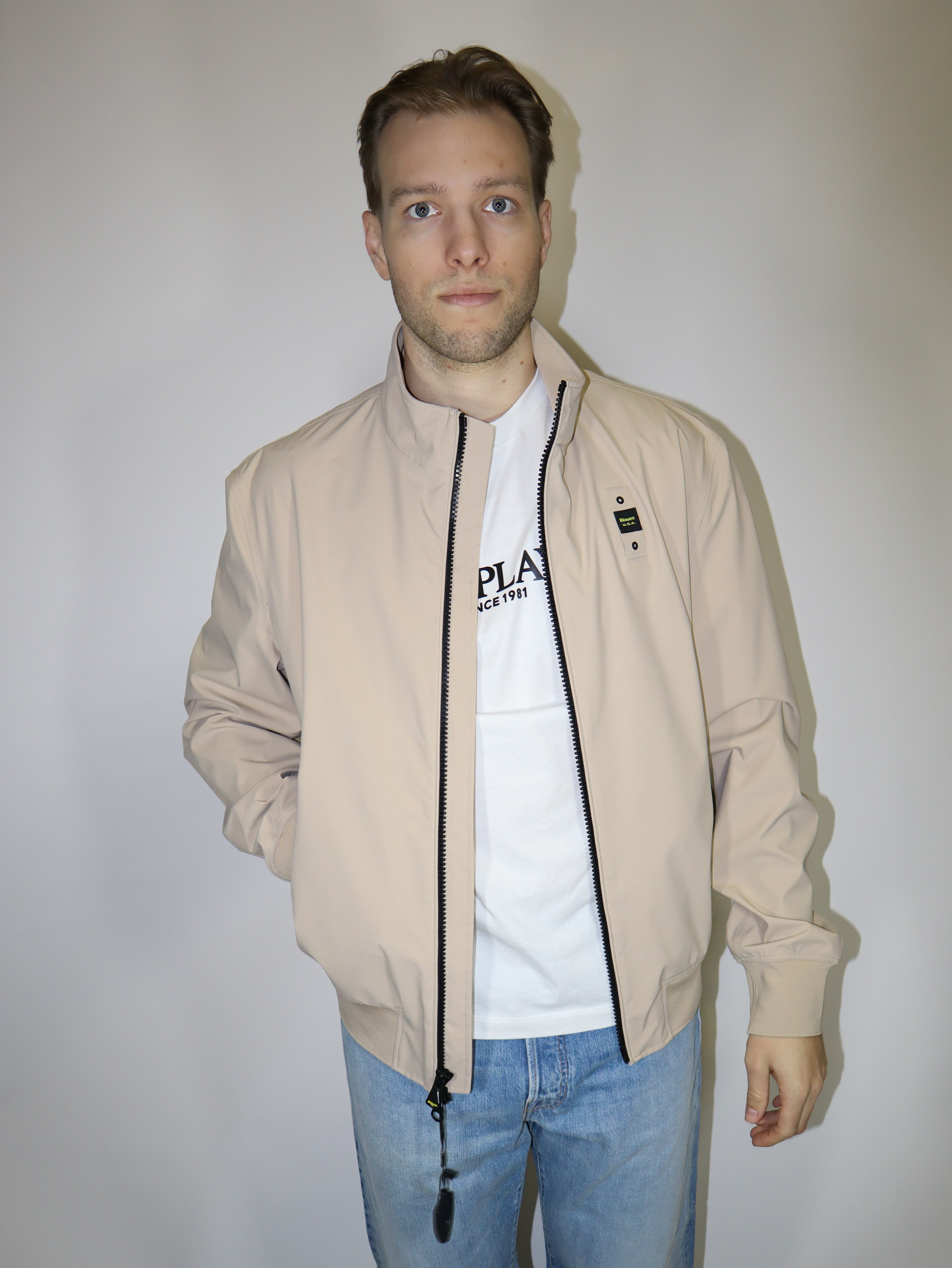 BLAUER FÉRFI ÁTMENETI KABÁT GALLÉRVAL