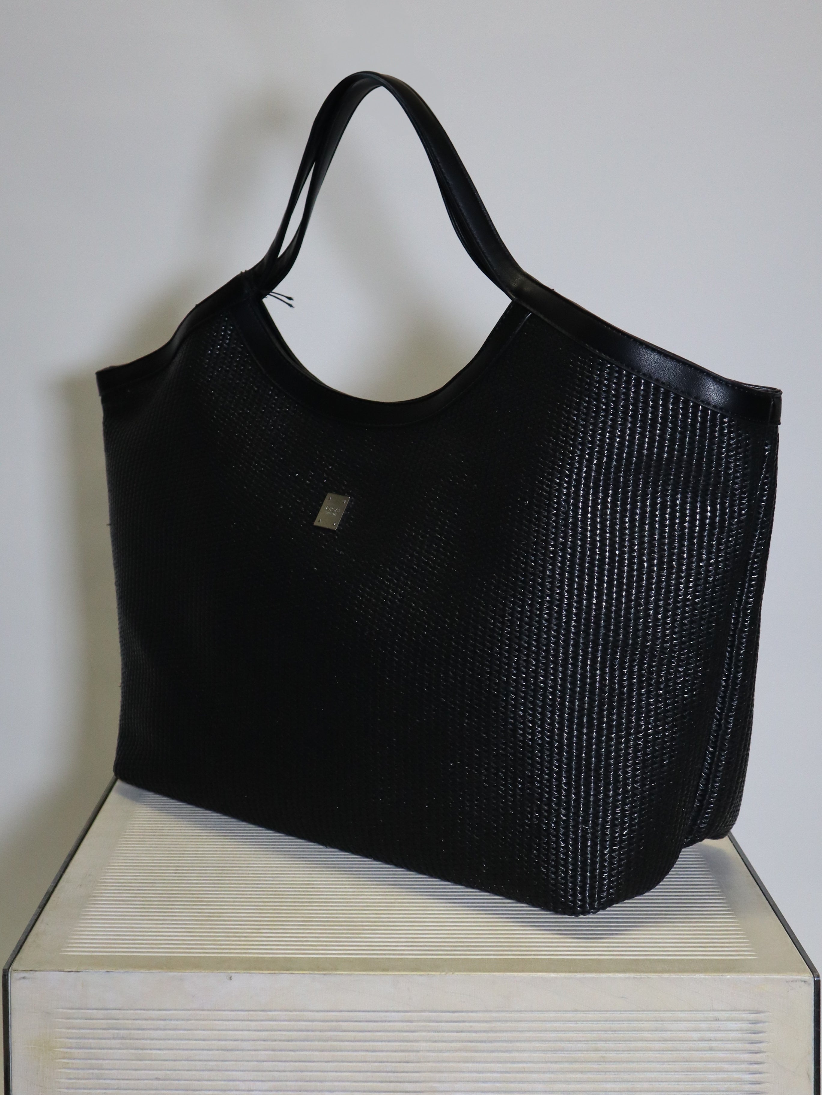 REPLAY DÁMSKÁ KABELKA Z RAFIE TYPU SHOPPER BAG 