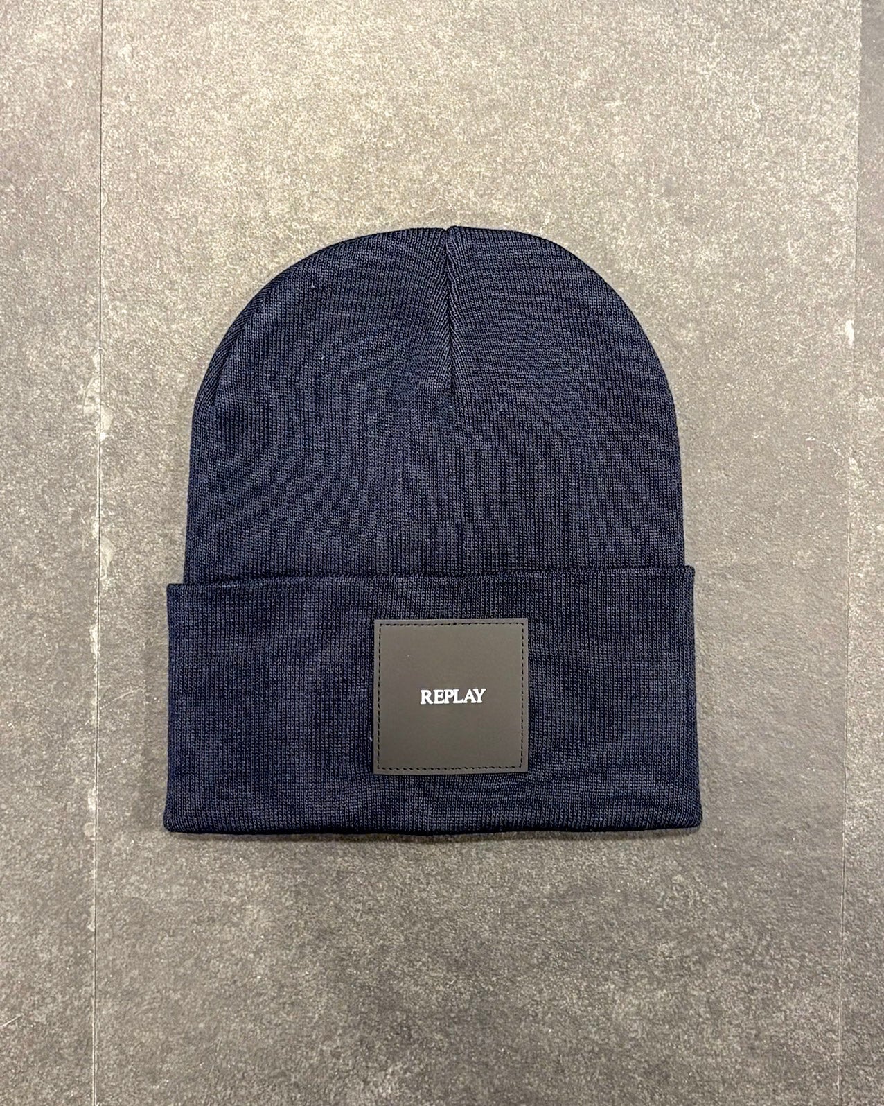 ČEPICE REPLAY S LOGEM NA LEMU