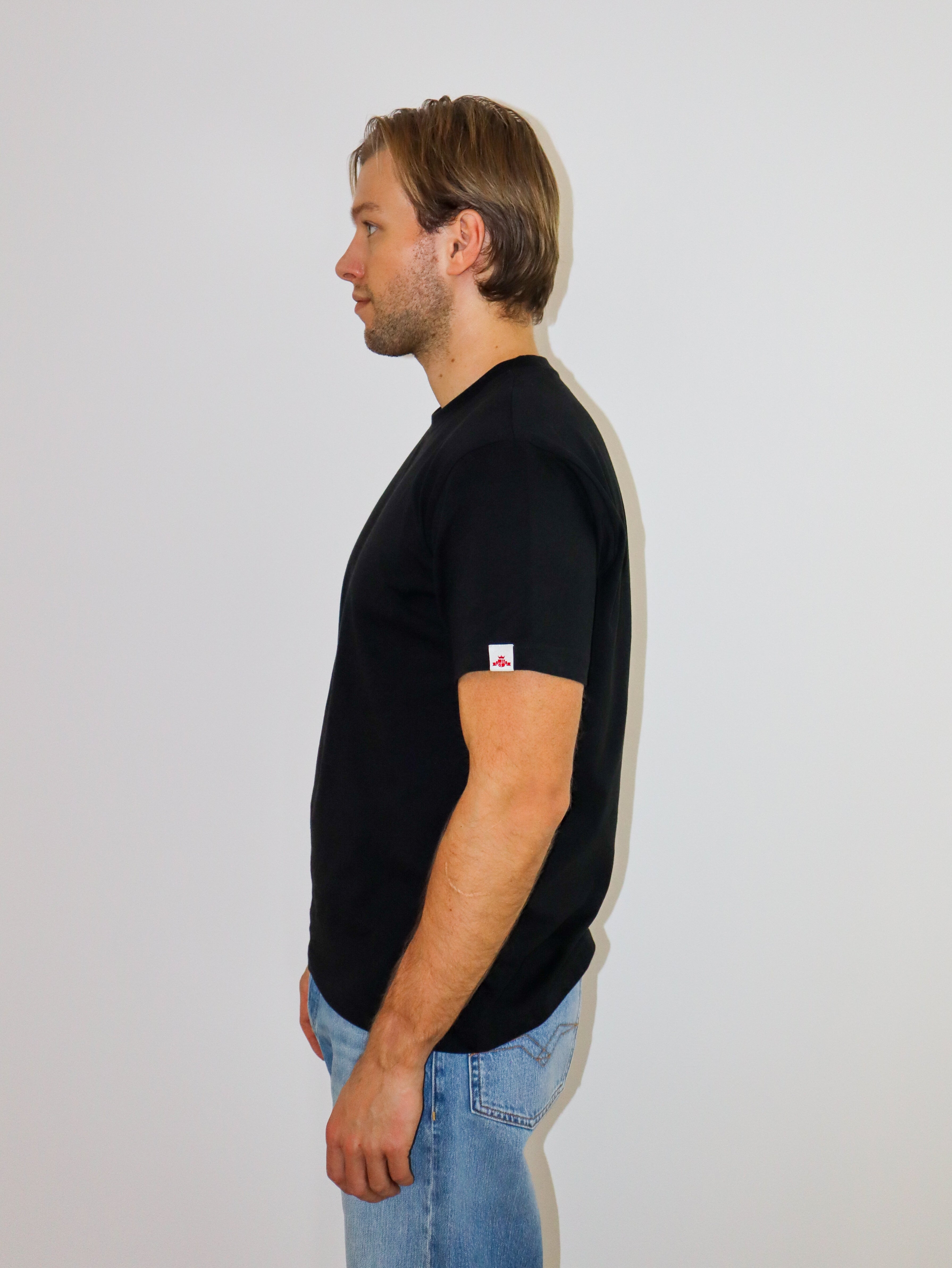 REPLAY PÁNSKÉ BAVLNĚNÉ TRIČKO S VÝSTŘIHEM 