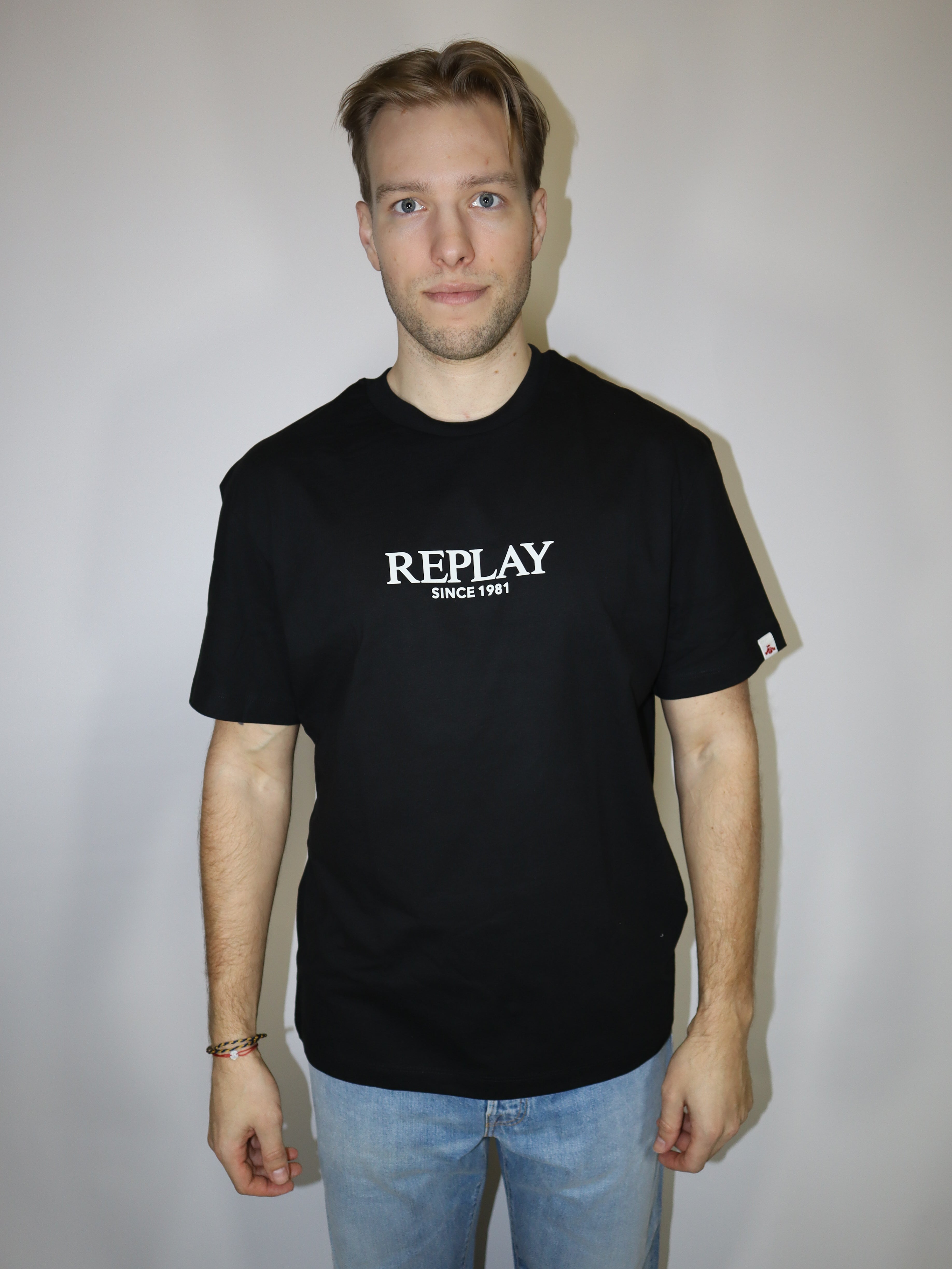 REPLAY PÁNSKÉ TRIČKO VOLNÉHO STŘIHU S POTISKEM