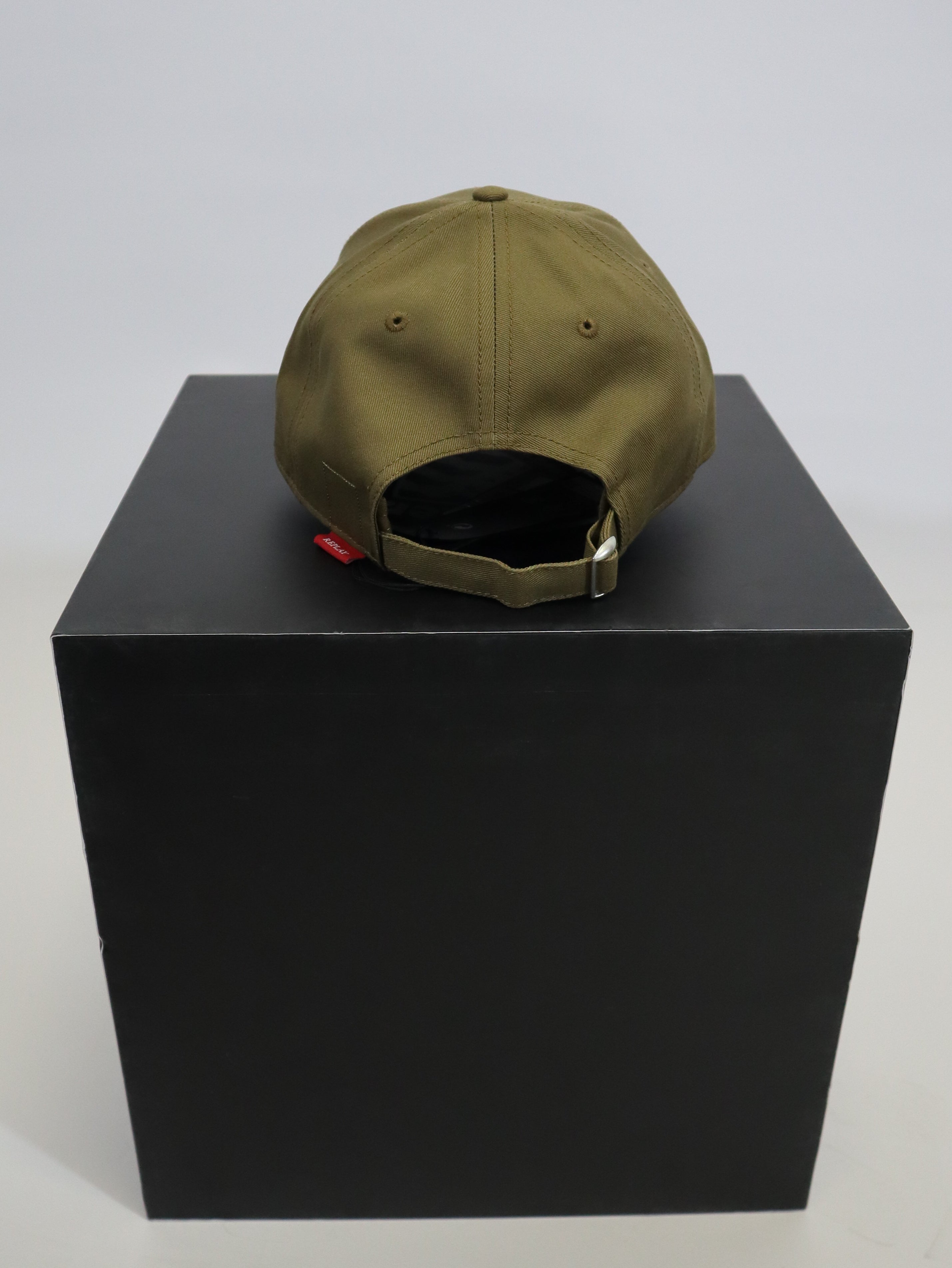 REPLAY SAPKA HÍMZÉSSEL R