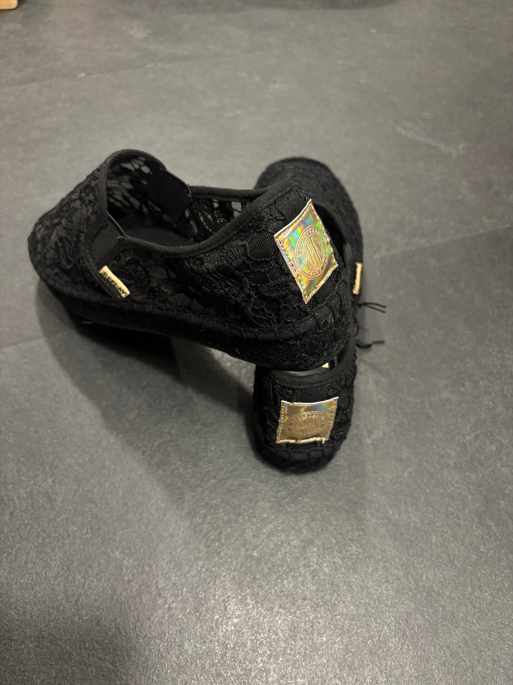 REPLAY DÁMSKE ESPADRILY S VYŠÍVANOU ČIPKOU