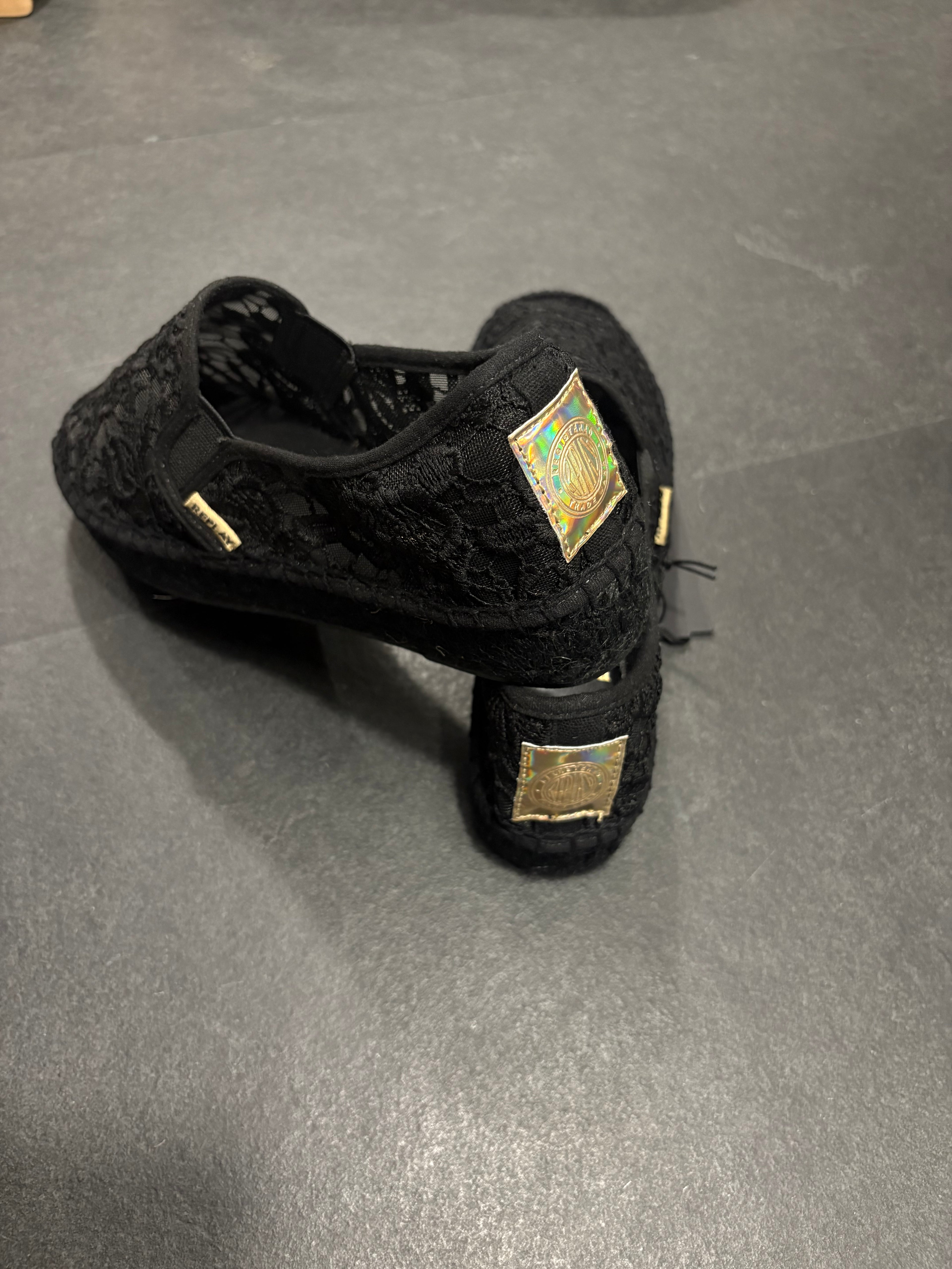 REPLAY DÁMSKÉ ESPADRILY S VYŠÍVANOU KRAJKOU 