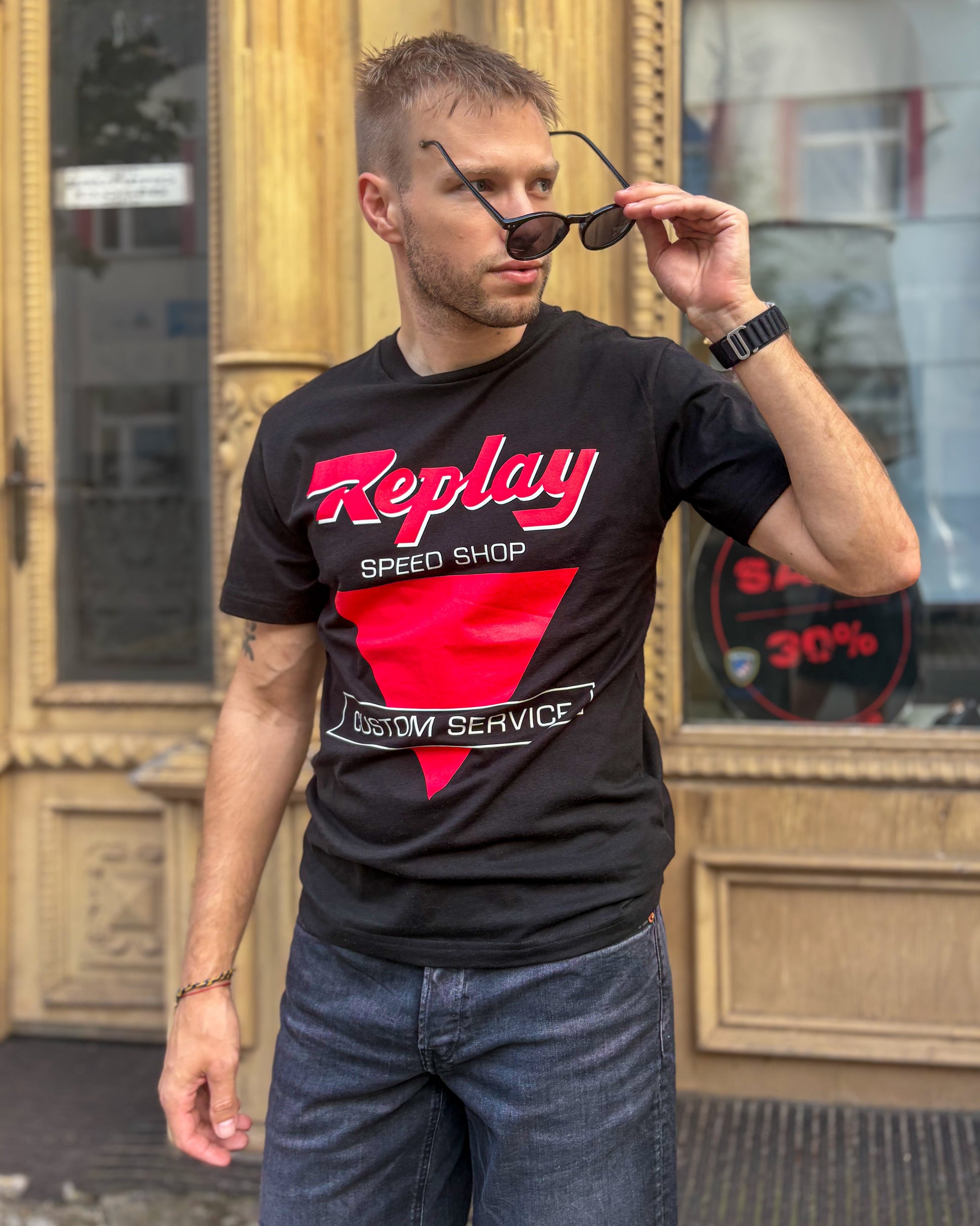 REPLAY PÁNSKÉ TRIČKO S POTISKEM NA PŘEDNÍ STRANĚ