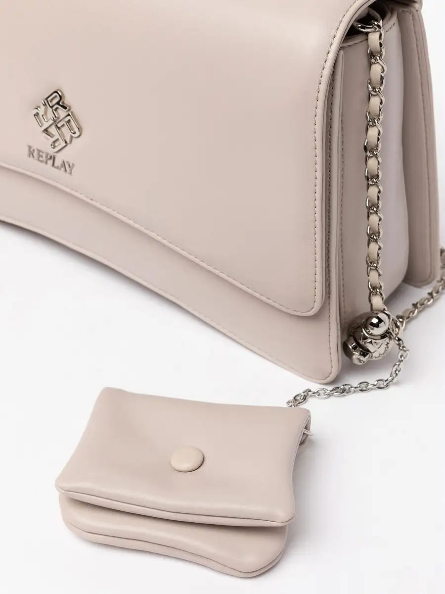 CROSSBODY TAŠKA S KLOPOU A POPRUHOM NA RAMENO - FW3583.000.A0015G