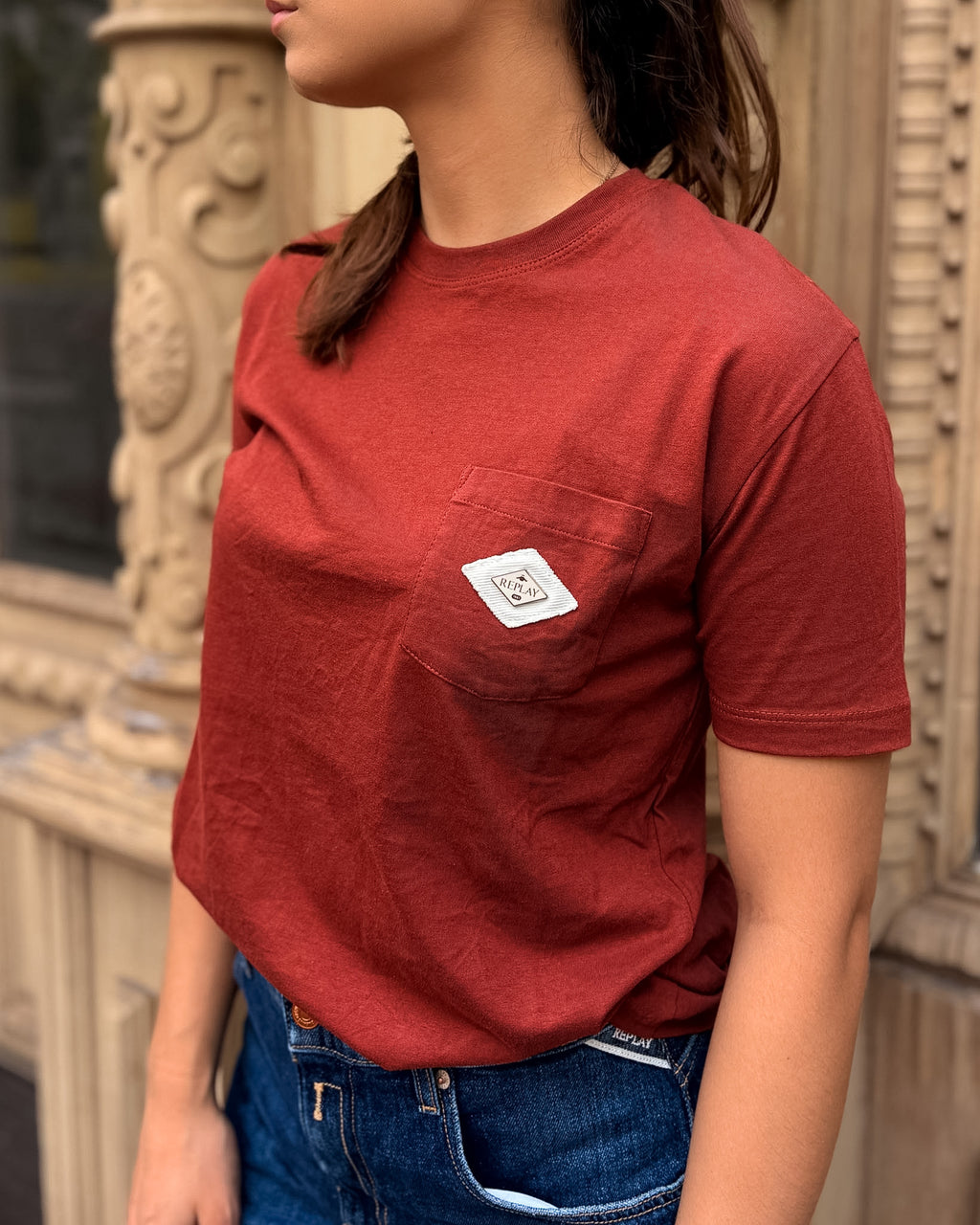 REPLAY DAMEN-T-SHIRT MIT BRUSTTASCHE 