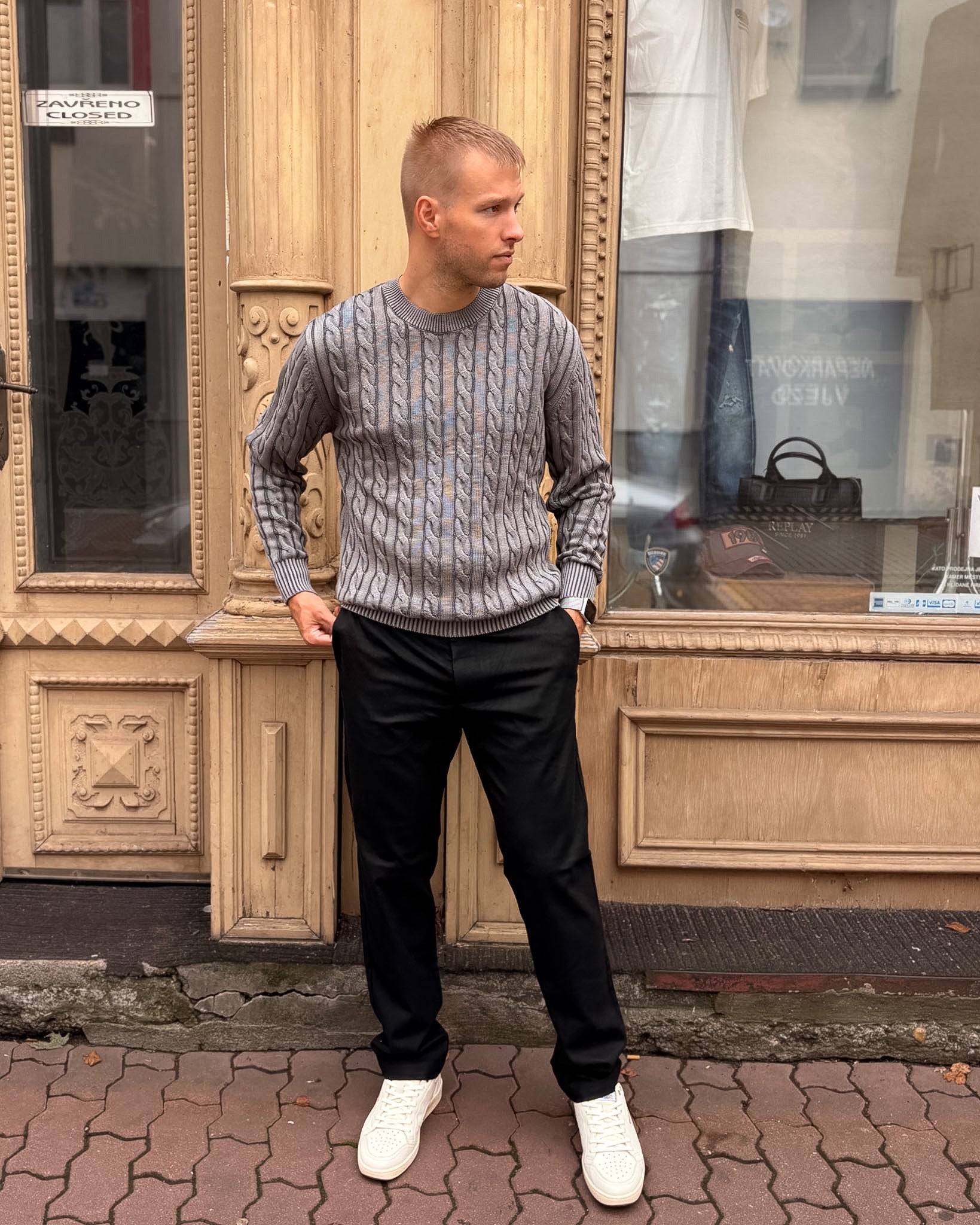 PÁNSKÉ CHINO KALHOTY REPLAY SLIM FIT S POUTKEM NA OPASEK S LOGEM – M0019 .001.22235