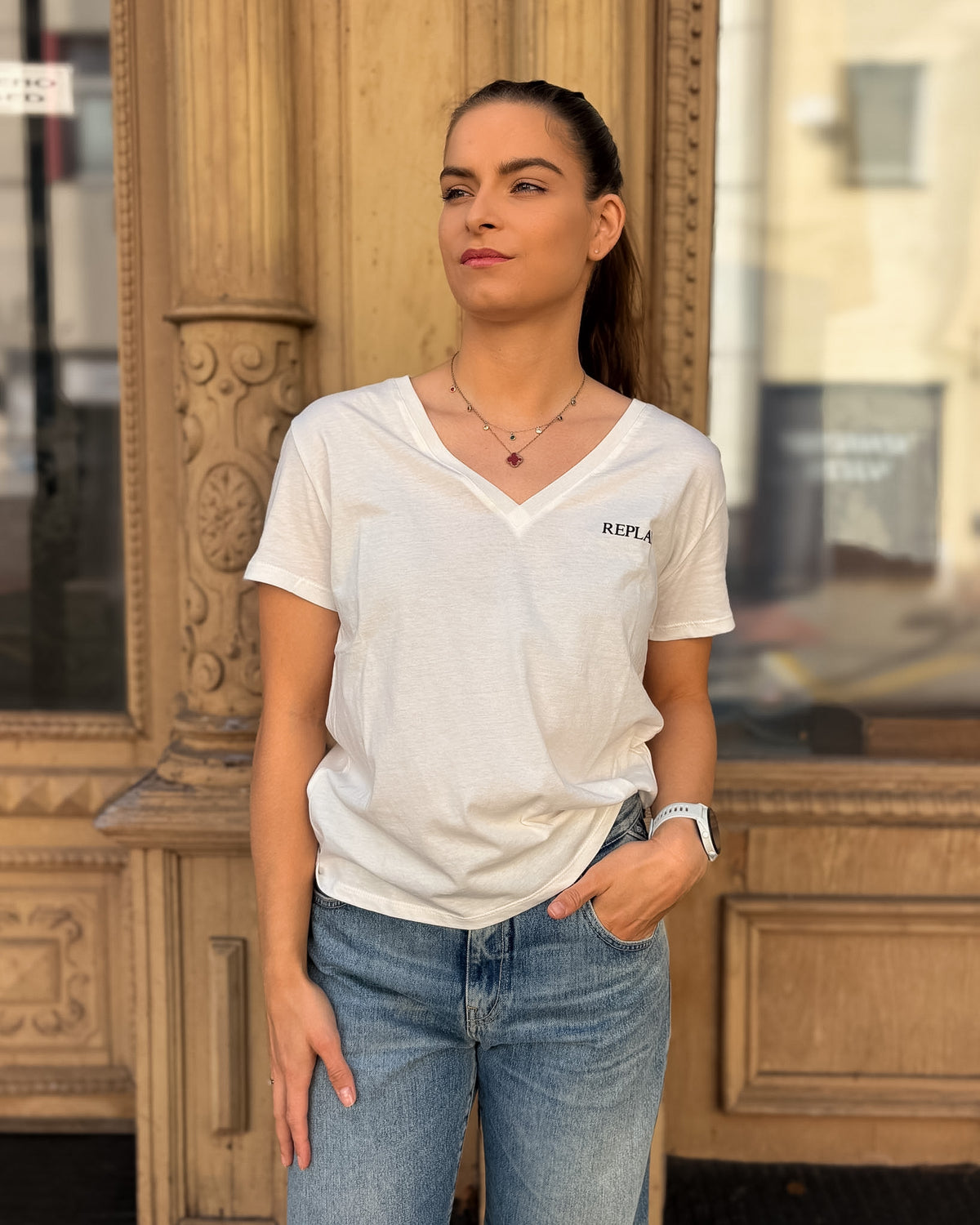 DAMEN T-SHIRT REPLAY MIT V-AUSSCHNITT