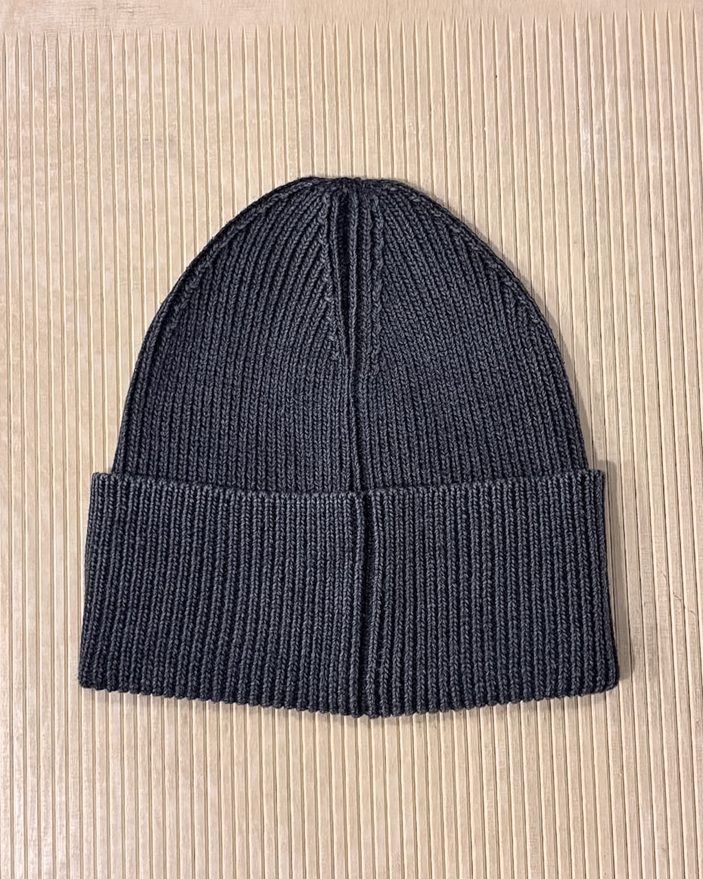 MÜTZE REPLAY GERIPPT MIT BREITEM BUND UND LEDERPATCH DNM GOODS – AX006S .000.A7243Q
