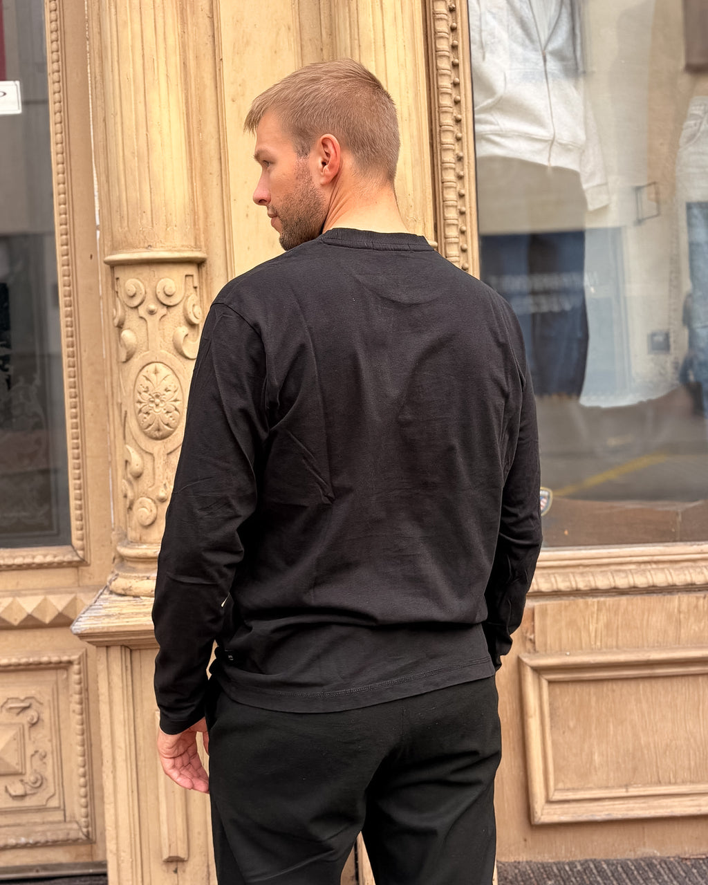 PÁNSKE TRIČKO REPLAY S DLHÝM RUKÁVOM A STONE WASH EFEKTOM