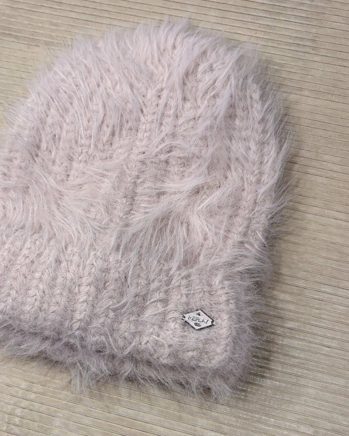 DAMEN-STRICKMÜTZE REPLAY AUS WEICHEM, FLAUSCHIGEM GARN - AW00AS .000.A7243Q