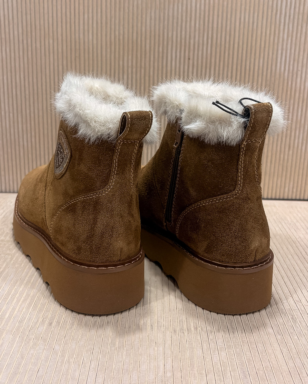 BLAUER KYLE WOMEN'S WARM-LINED SUEDE ANKLE BOOTS