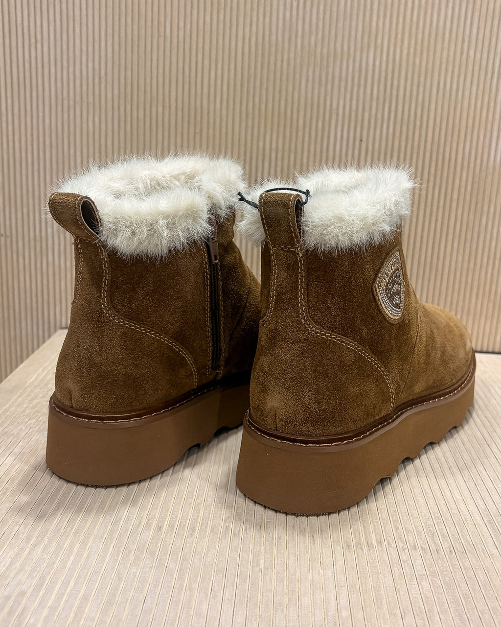 BLAUER KYLE WOMEN'S WARM-LINED SUEDE ANKLE BOOTS