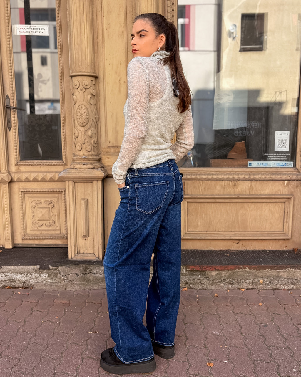 DÁMSKE WIDE-LEG DŽÍNY REPLAY CARY SO STREDNE VYSOKÝM PÁSOM