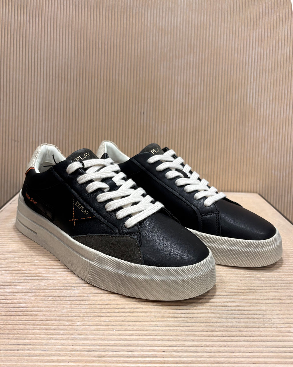 PÁNSKE ČIERNE SNEAKERS REPLAY S KONTRASTNÝMI DETAILMI
