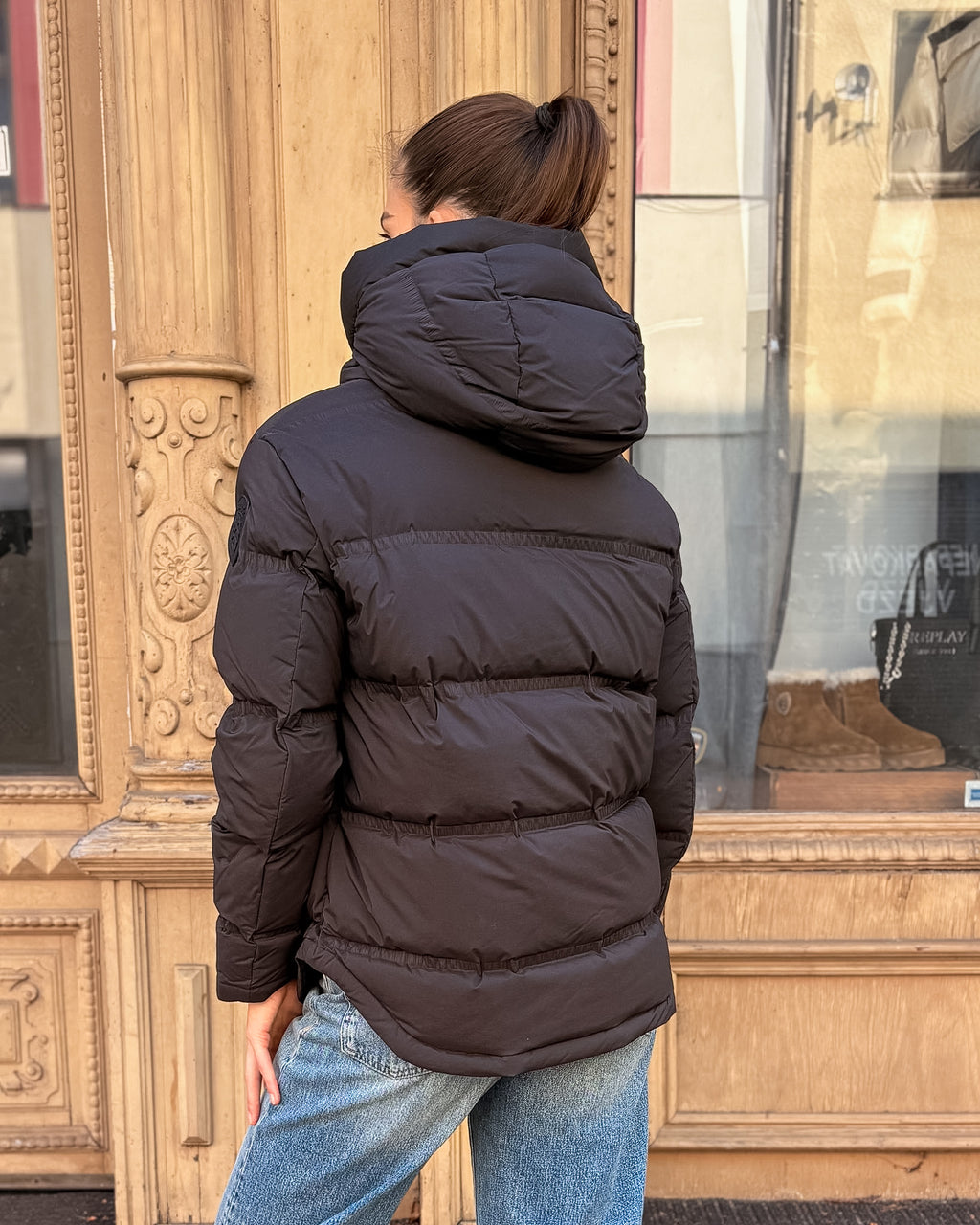DÁMSKÁ PÉŘOVÁ BUNDA BLAUER BETHUNE