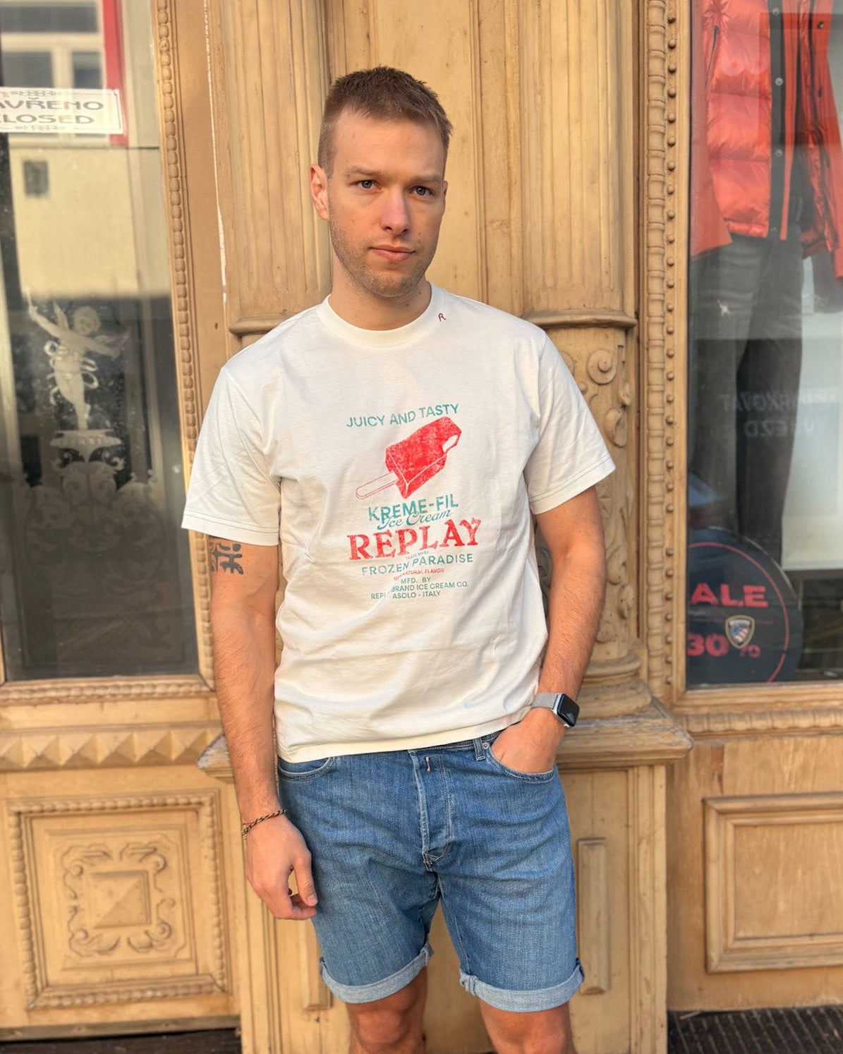 PÁNSKÉ TRIČKO REPLAY S POTISKEM “JUICY AND TASTY” 