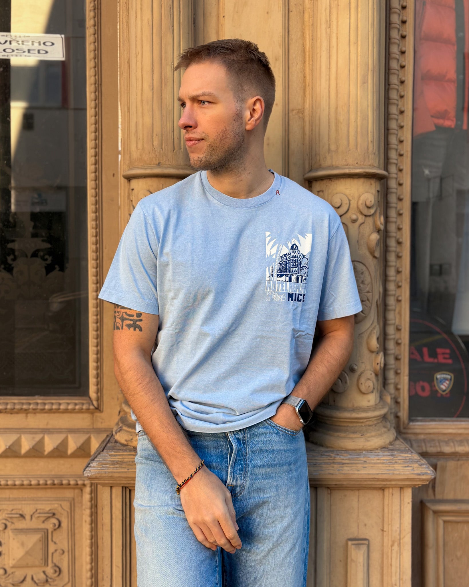 PÁNSKÉ TRIČKO REPLAY S POTISKEM "HOTEL NICE” 