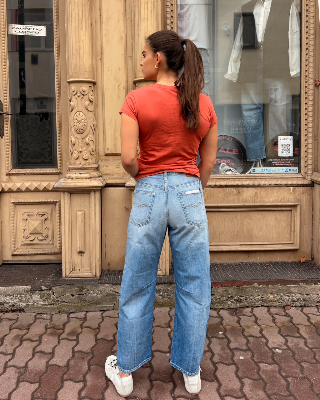 DÁMSKÉ DŽÍNY REPLAY JANIE BARREL FIT 