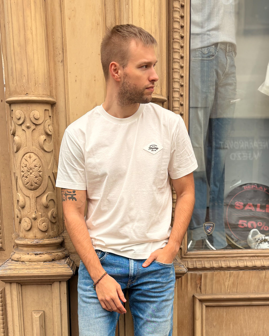 PÁNSKÉ TRIČKO REPLAY S DIAMANTOVÝM LOGEM 