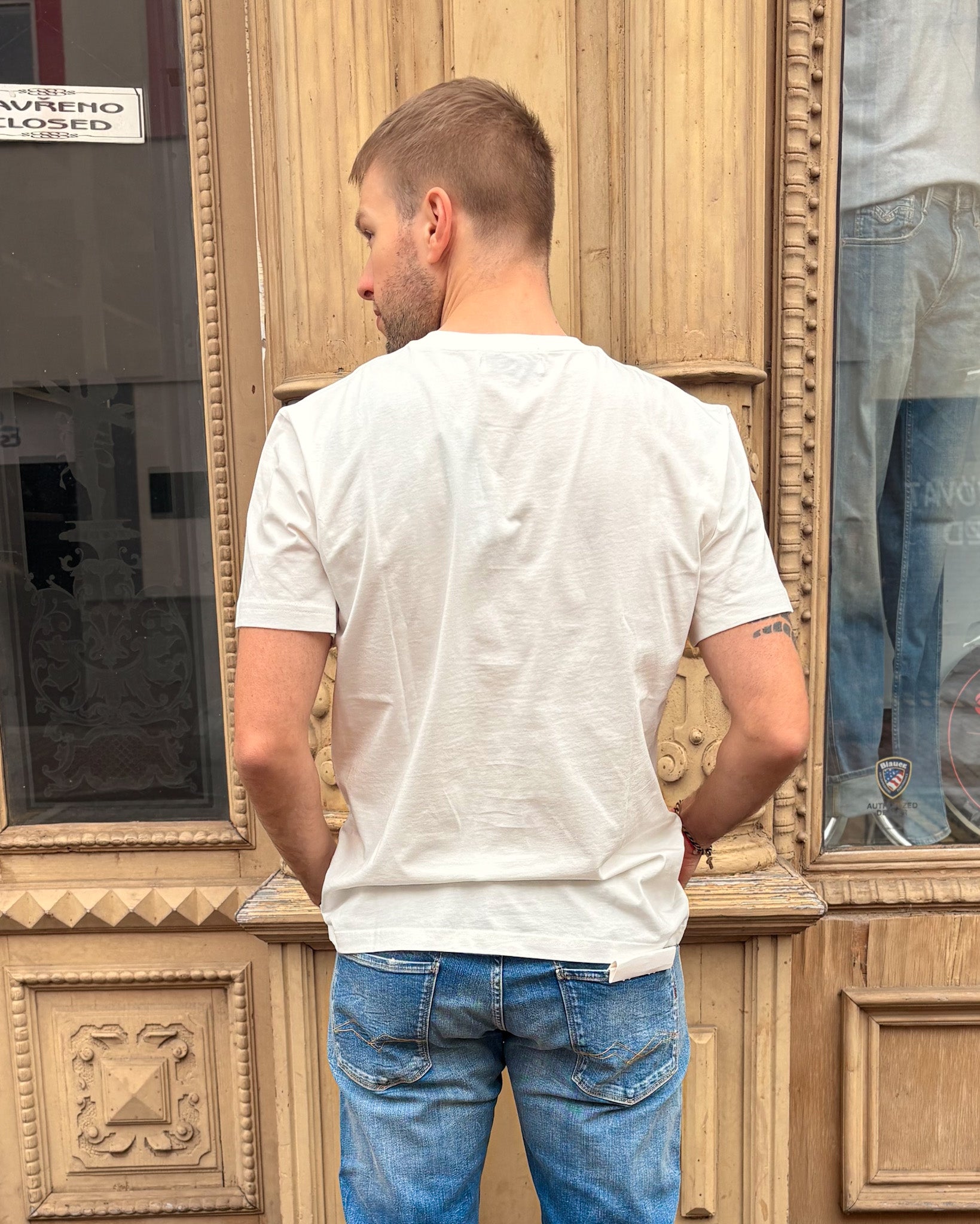 PÁNSKÉ TRIČKO REPLAY S DIAMANTOVÝM LOGEM 