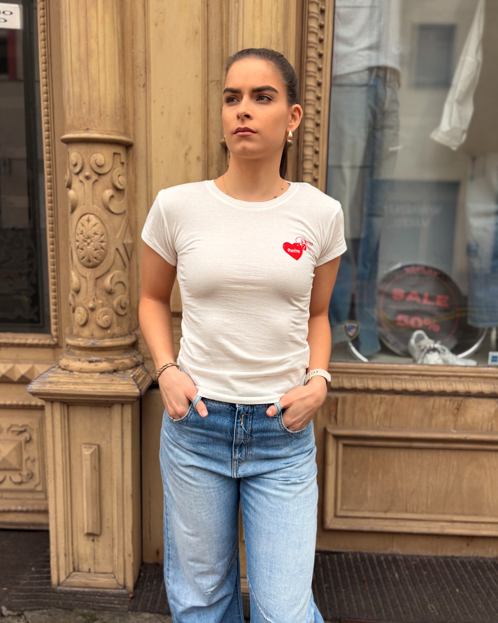 DÁMSKÉ TRIČKO REPLAY S POTISKEM NA HRUDI