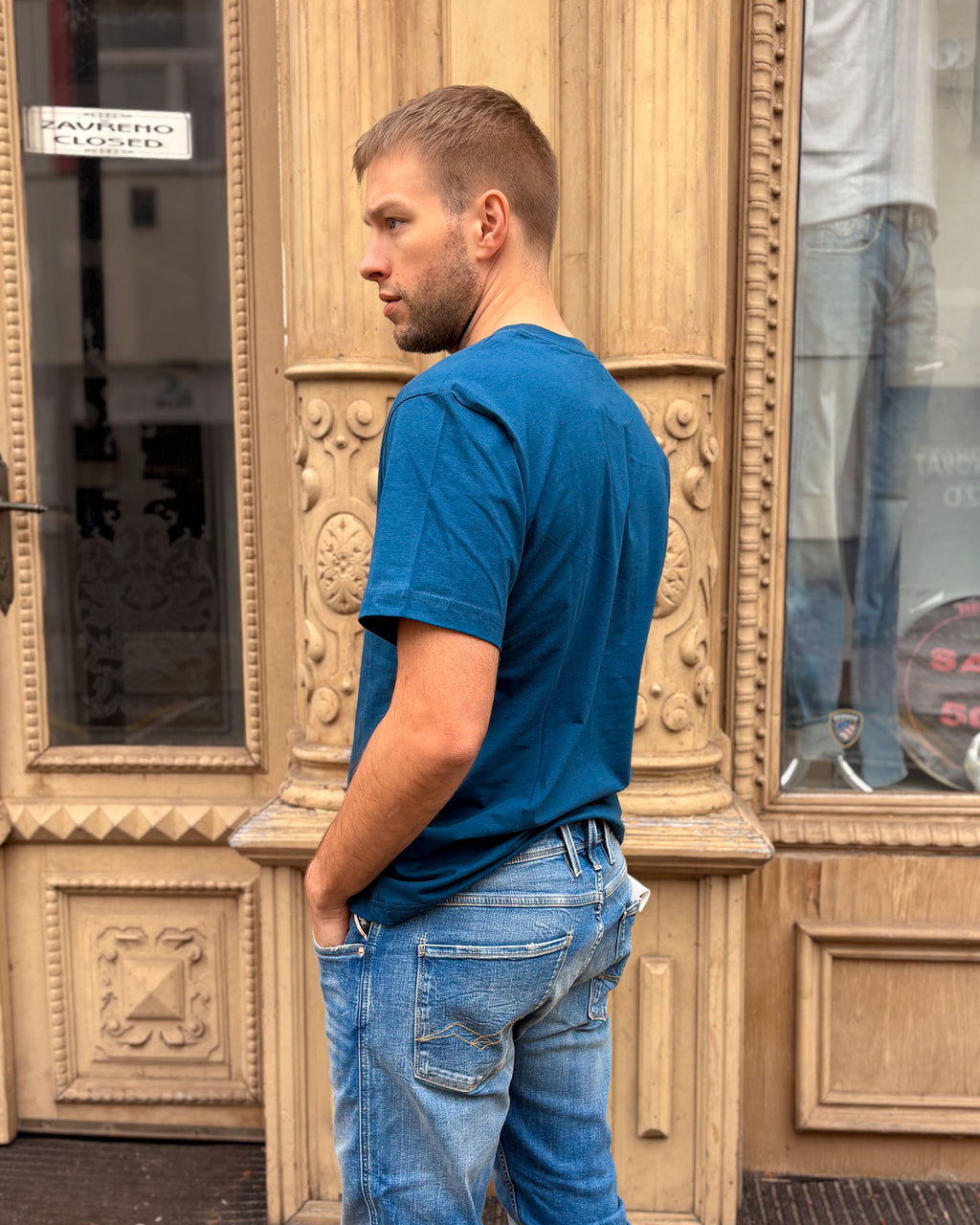 PÁNSKÉ TRIČKO REPLAY S DIAMANTOVÝM LOGEM 