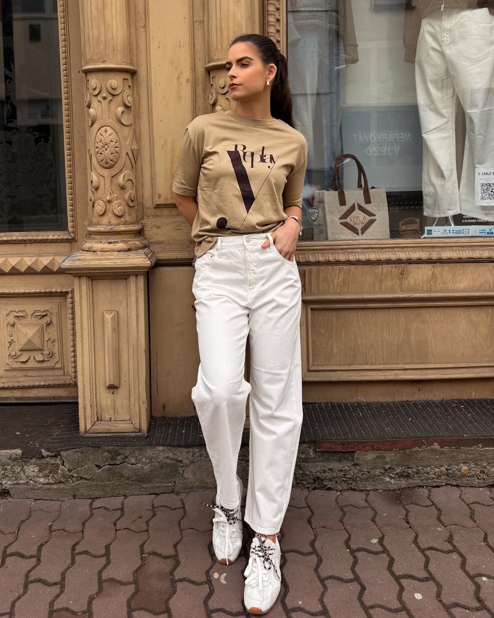 DÁMSKÉ DŽÍNY REPLAY JANIE BARREL FIT 