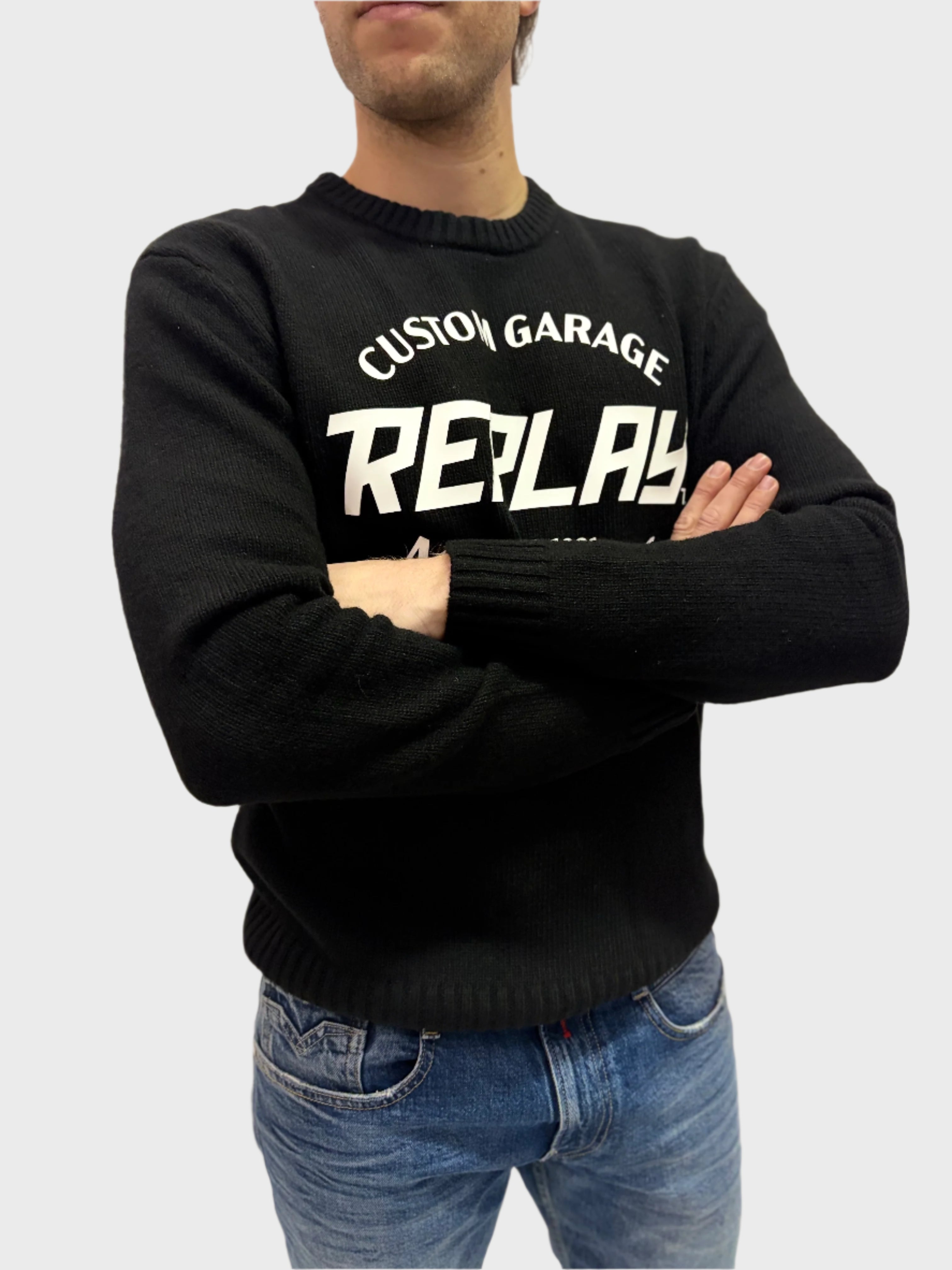 REPLAY PÁNSKÝ SVETR S MOTORKÁŘSKÝM MOTIVEM