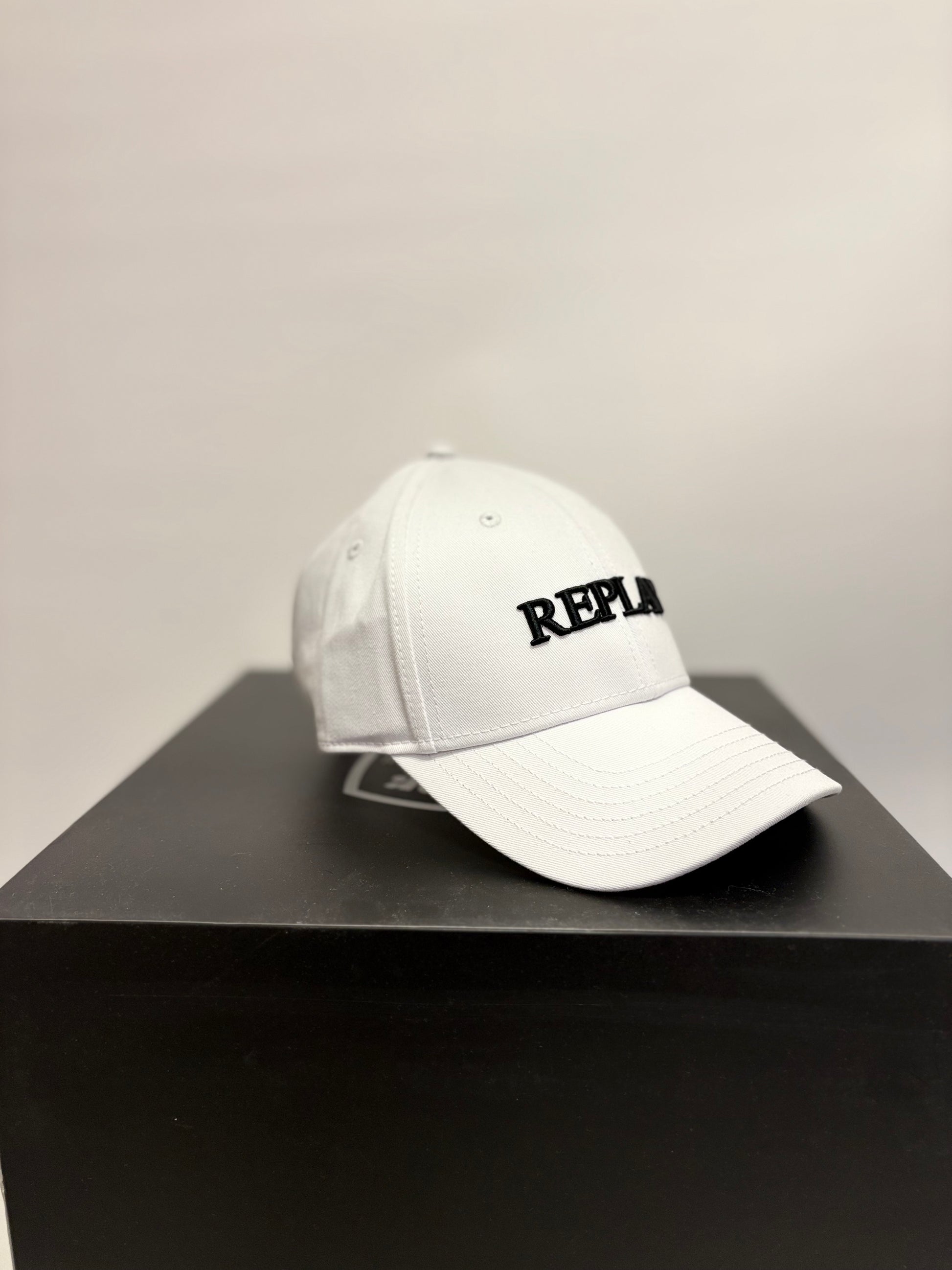 REPLAY PÁNSKÁ BASEBALLOVÁ ČEPICE S NÁPISEM