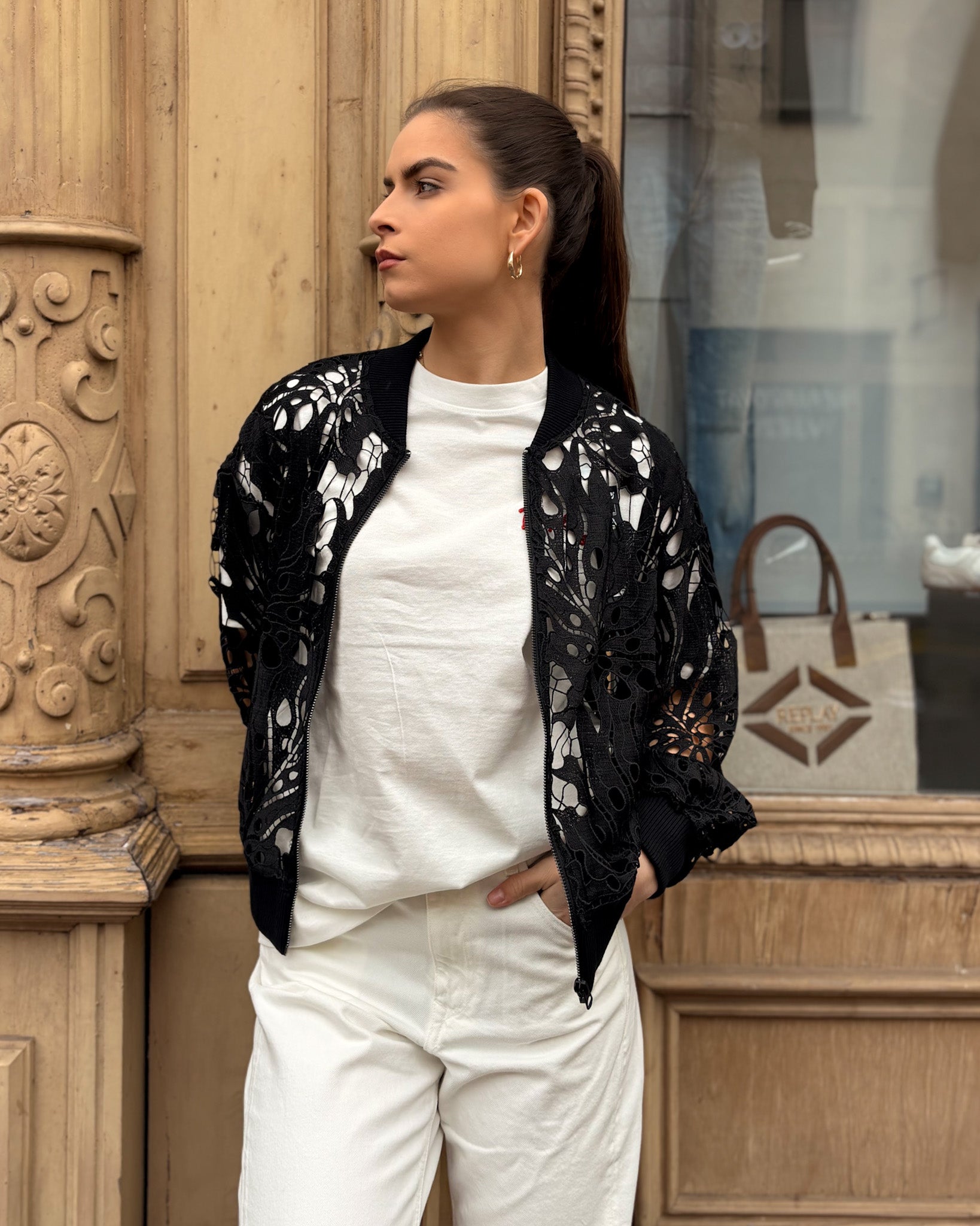 DÁMSKÝ KRAJKOVÝ BOMBER REPLAY S BALÓNOVÝMI RUKÁVY 