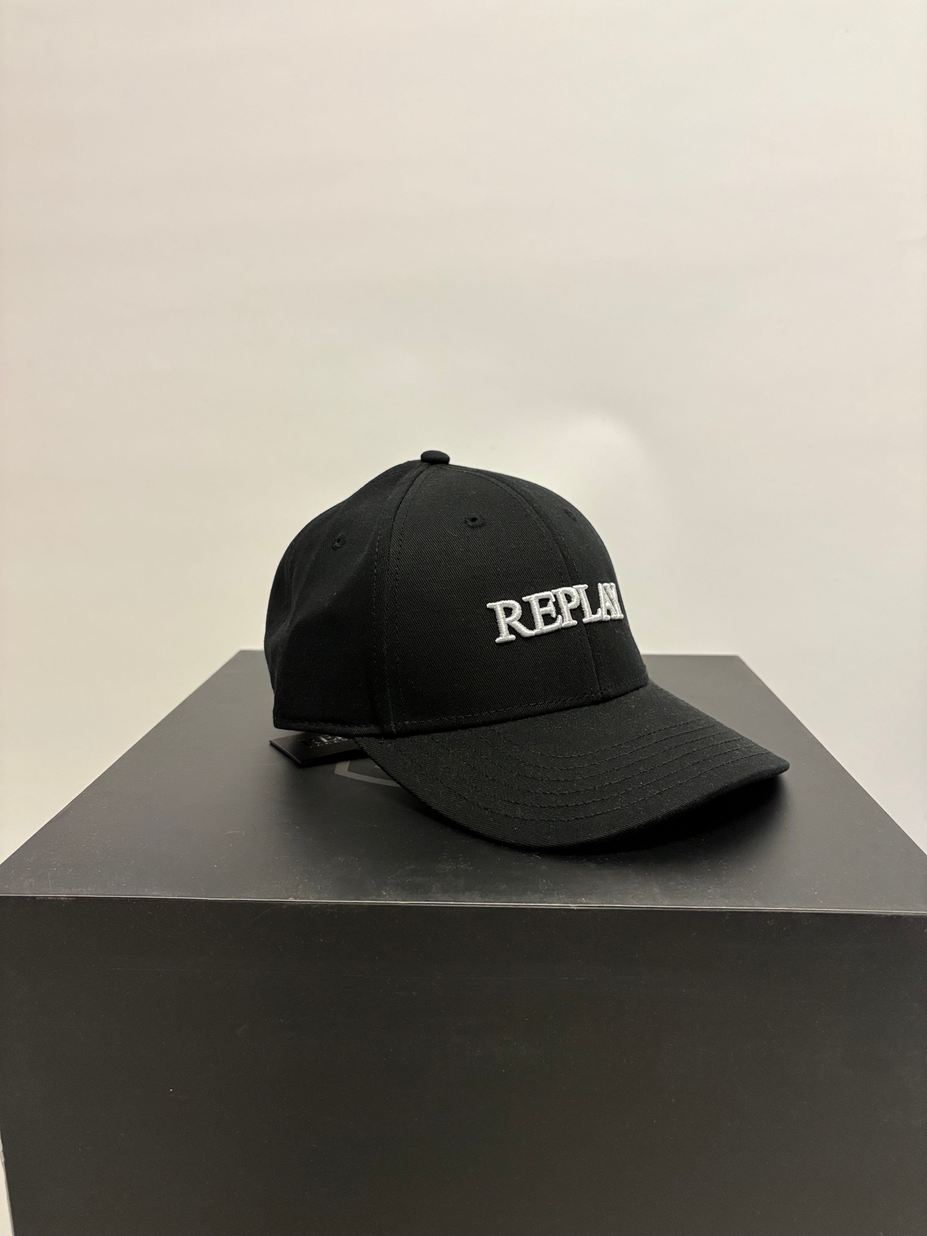 REPLAY FÉRFI BASEBALL SAPKA FELIRATTAL