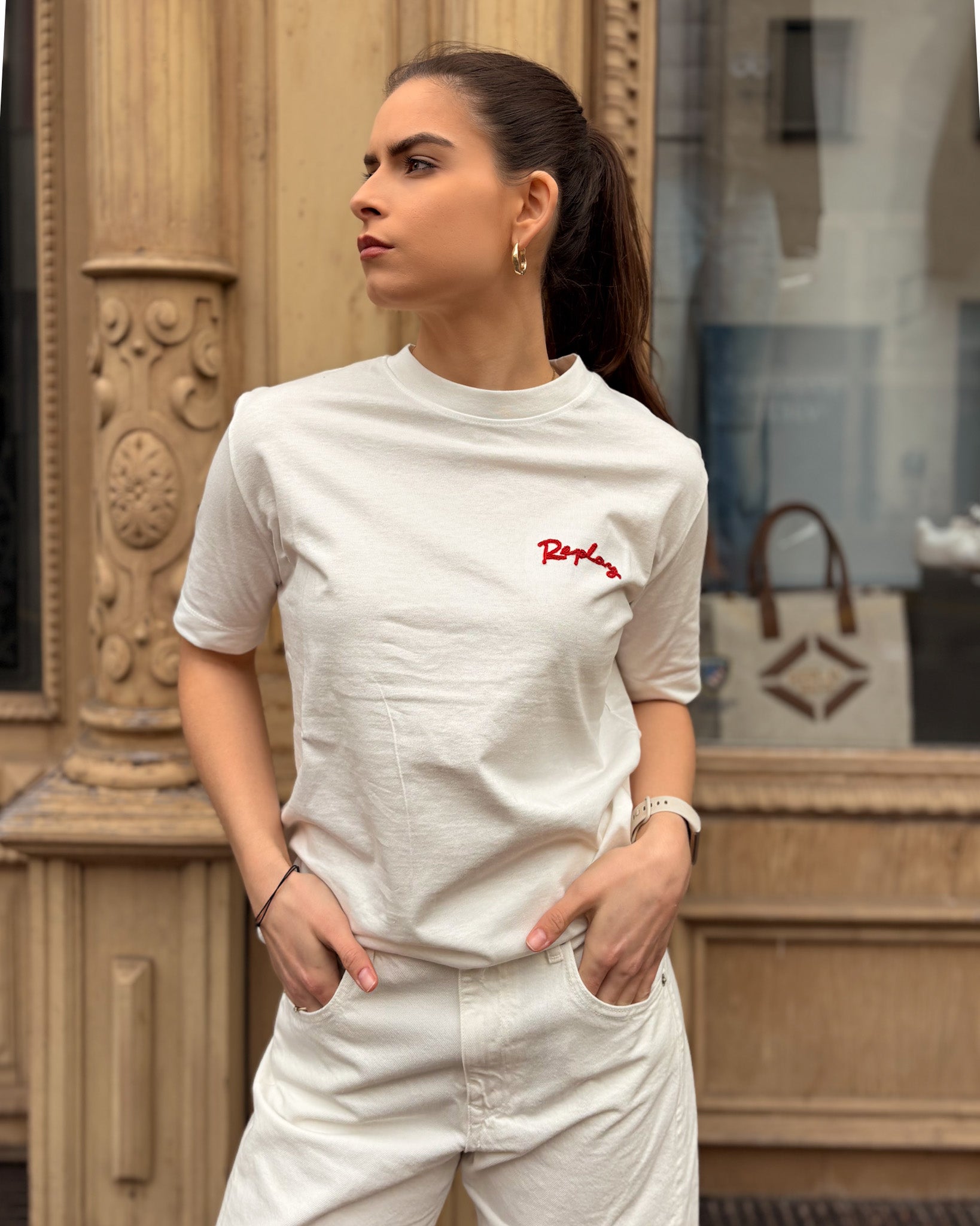 DÁMSKÉ TRIČKO REPLAY S VYŠITÝM POTISKEM 