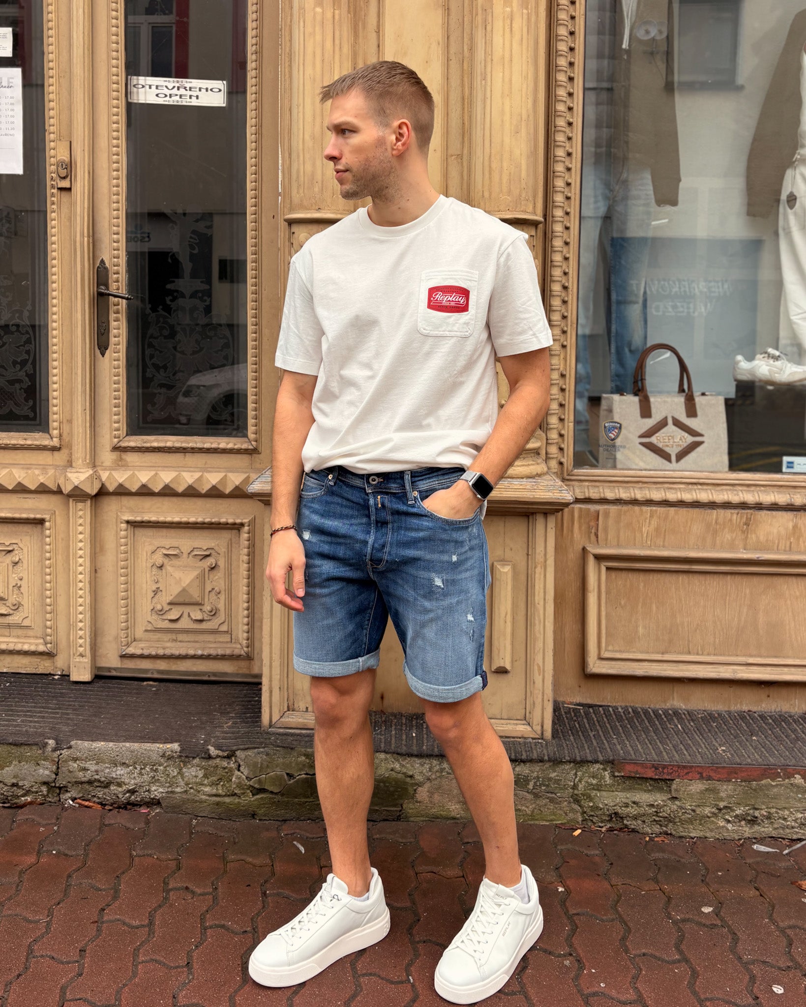 PÁNSKÉ ŠORTKY REPLAY RBJ.981 TAPERED-FIT - MA981Q.000.141 102