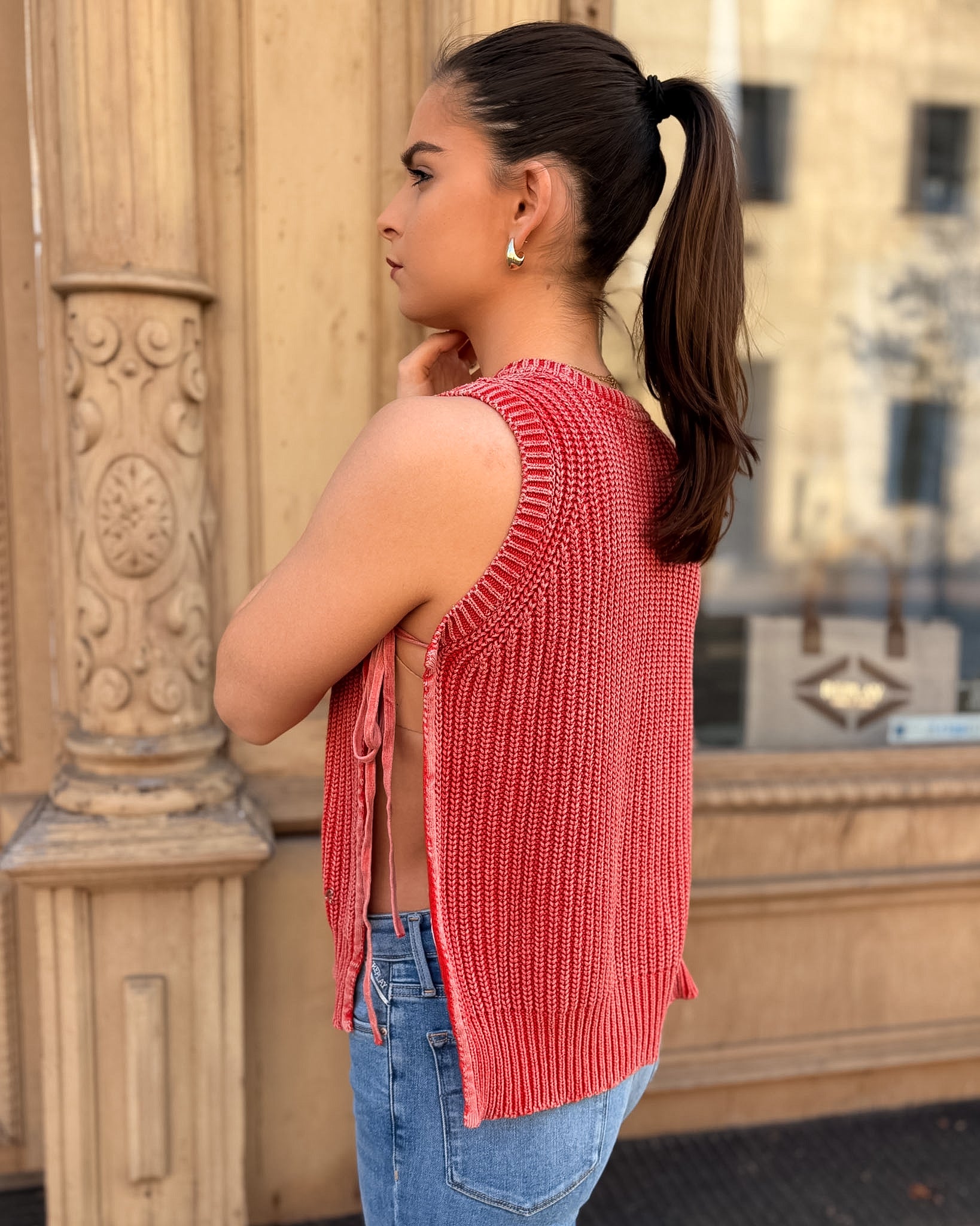 DÁMSKÝ PLETENÝ TOP REPLAY SE ZAVAZOVÁNÍM NA BOCÍCH 