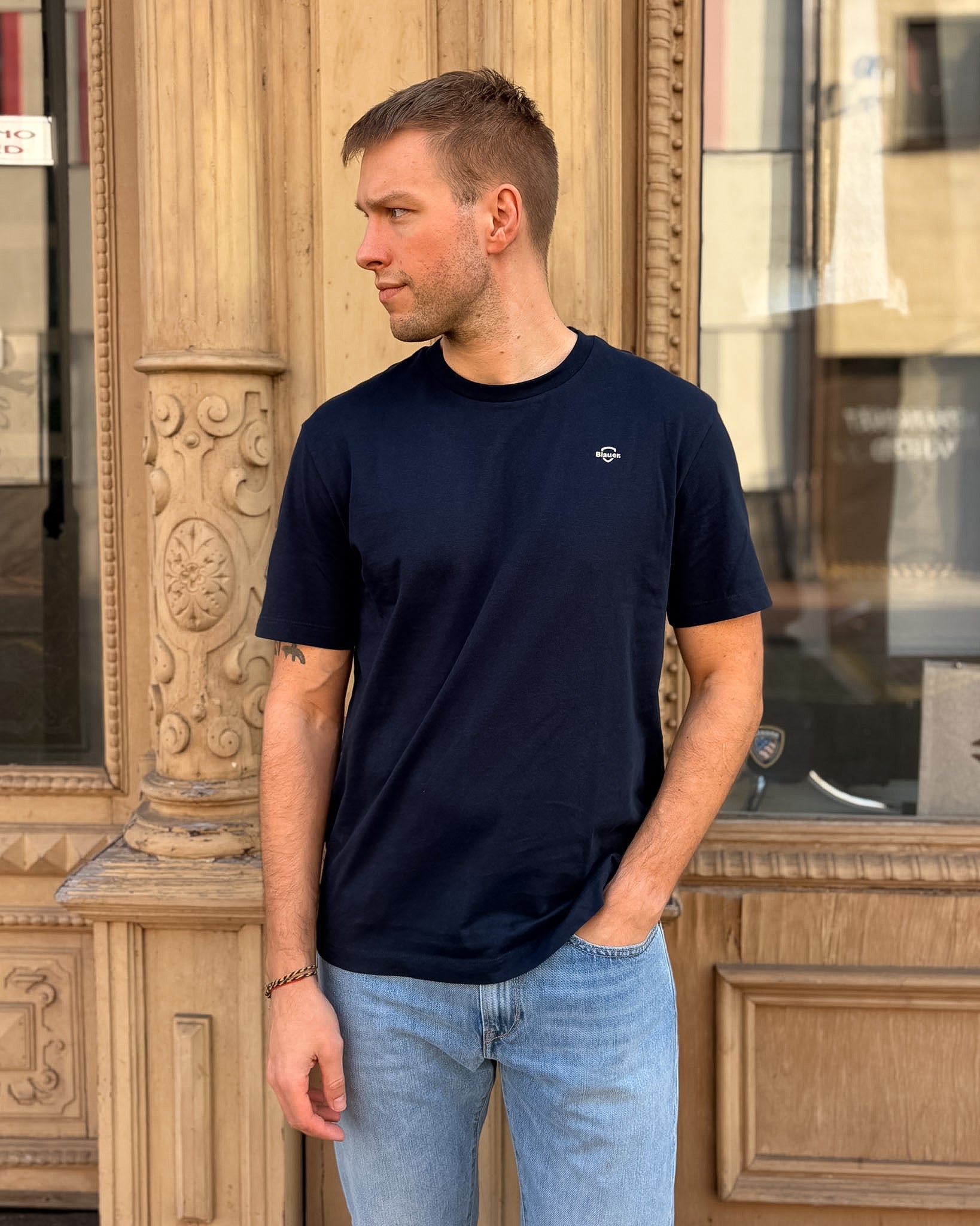 PÁNSKÉ BASIC TRIČKO BLAUER S KULATÝM VÝSTŘIHEM