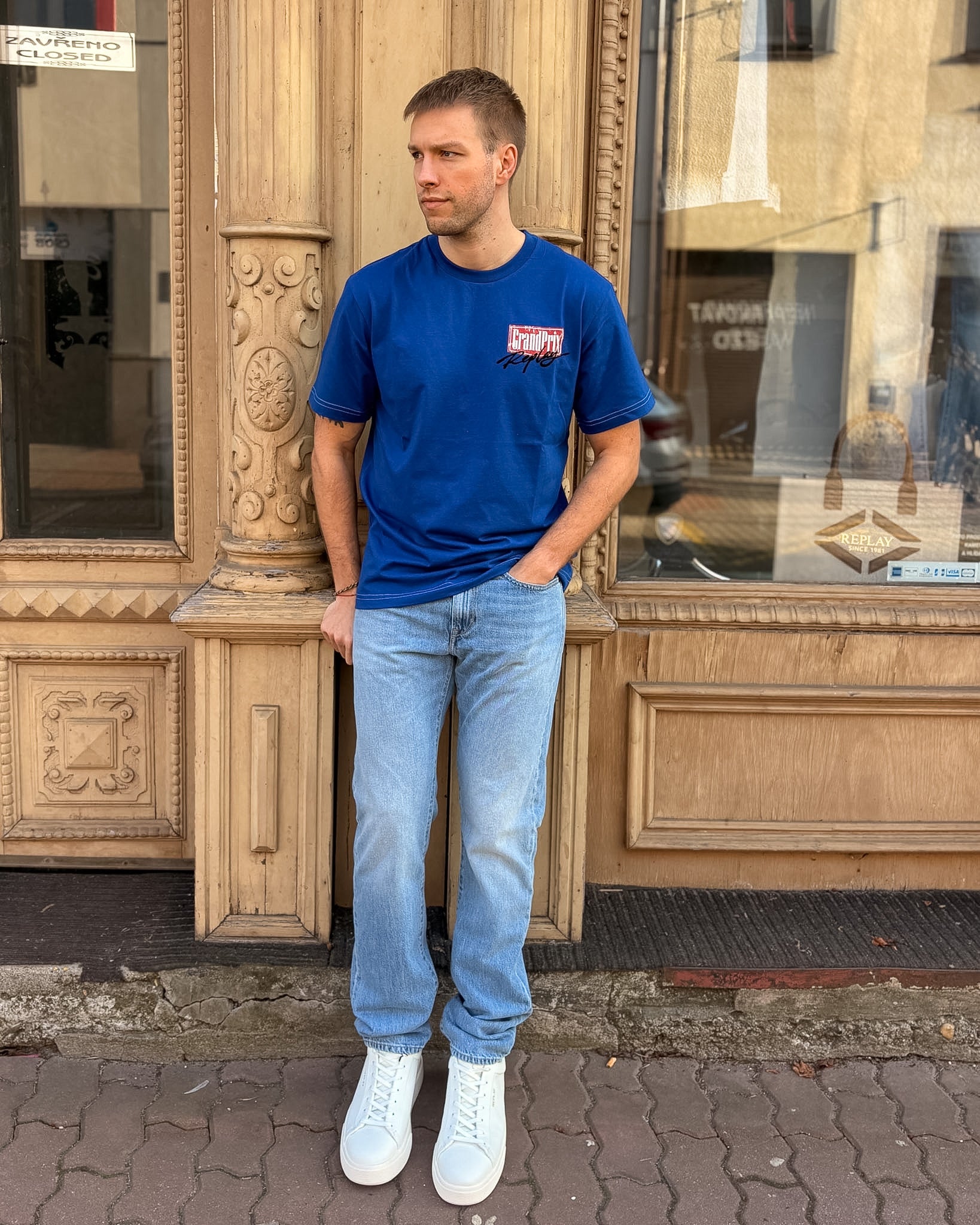 PÁNSKE TRIČKO S POTLAČOU NA HRUDI 